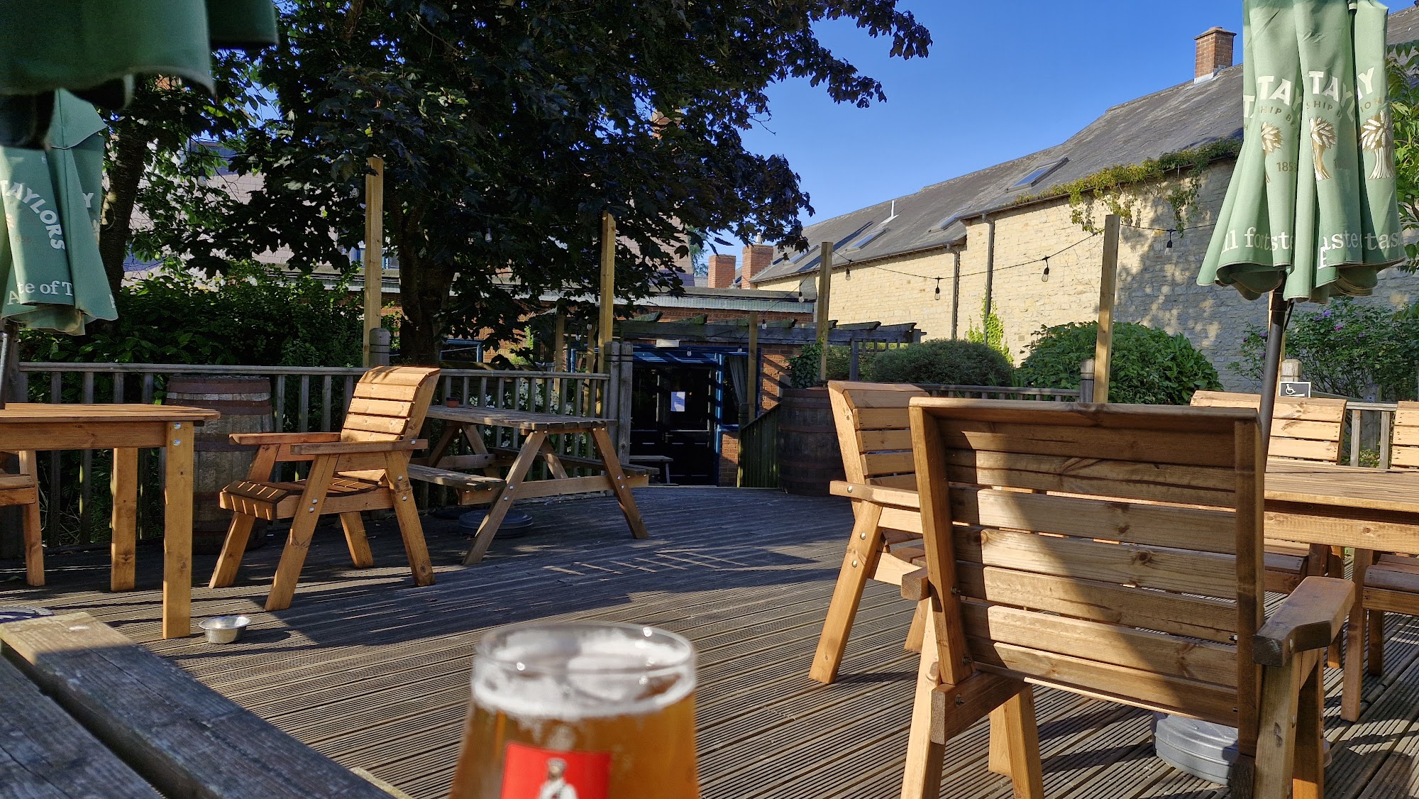 The Horseshoe Lavendon