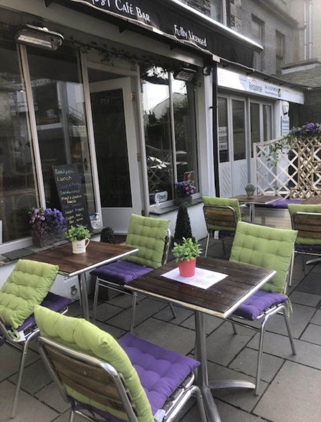 Brambles Cafe’ Bar