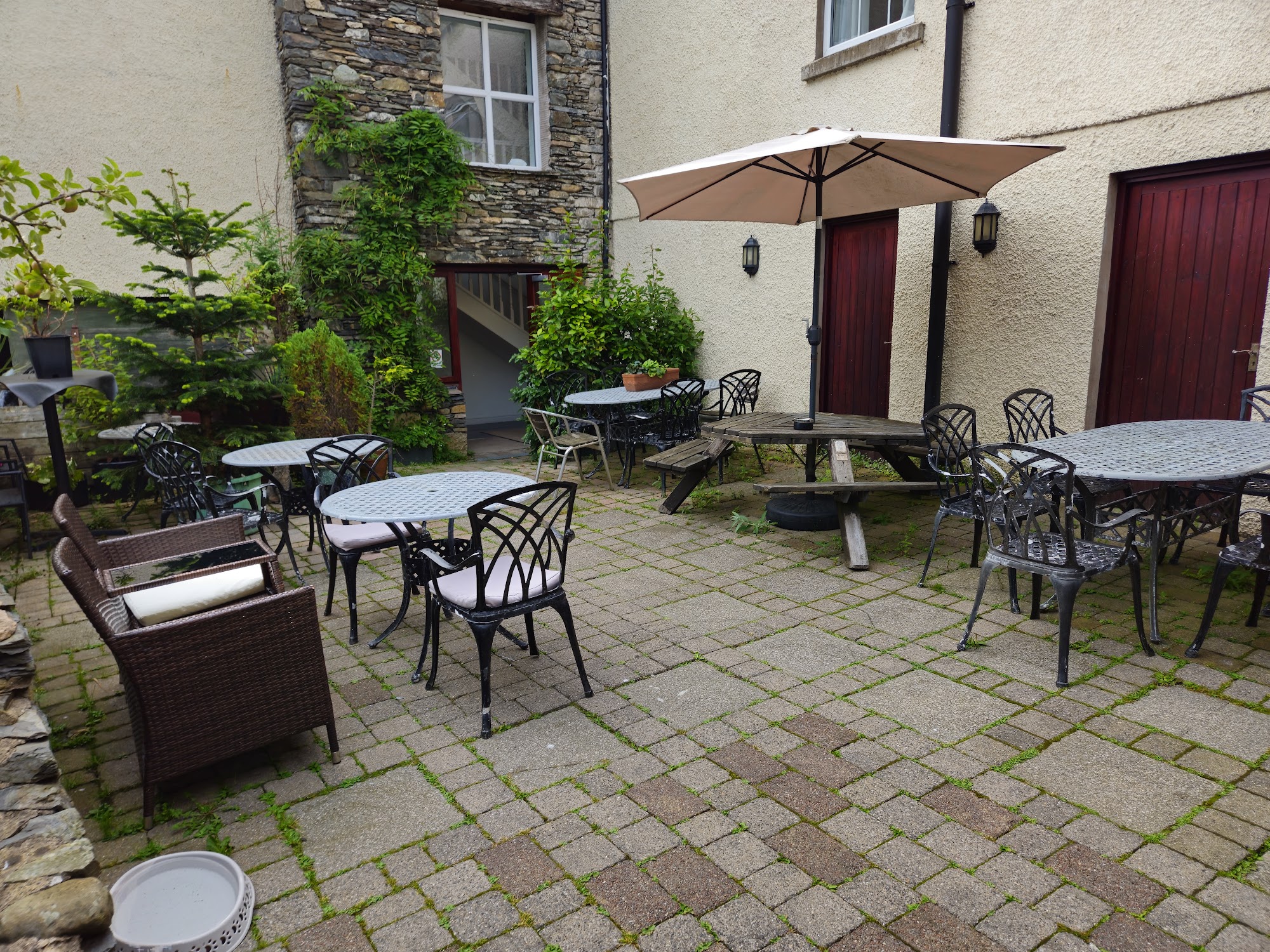 Churchills Tavern