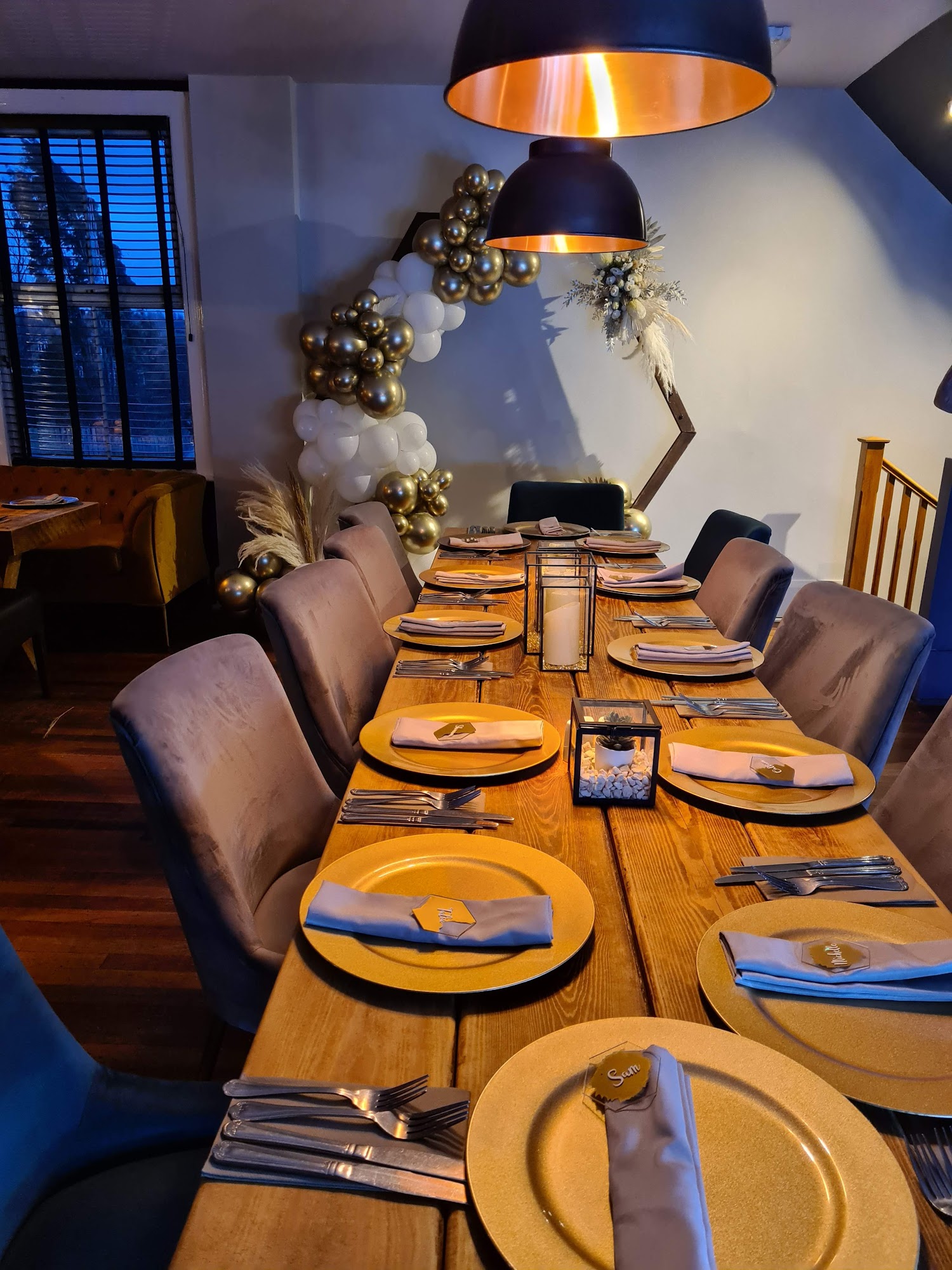 Angel & Harlequin Bistro