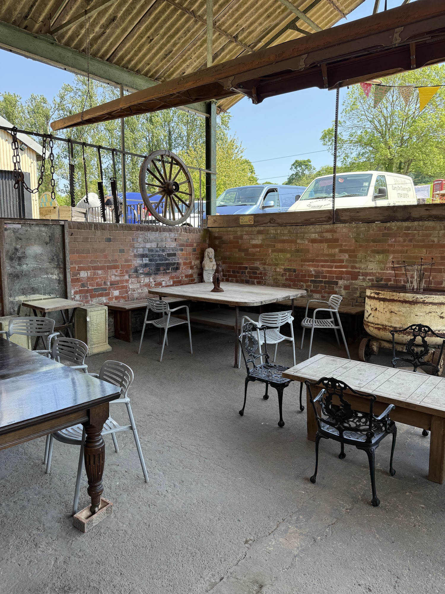 The Dovetail Café