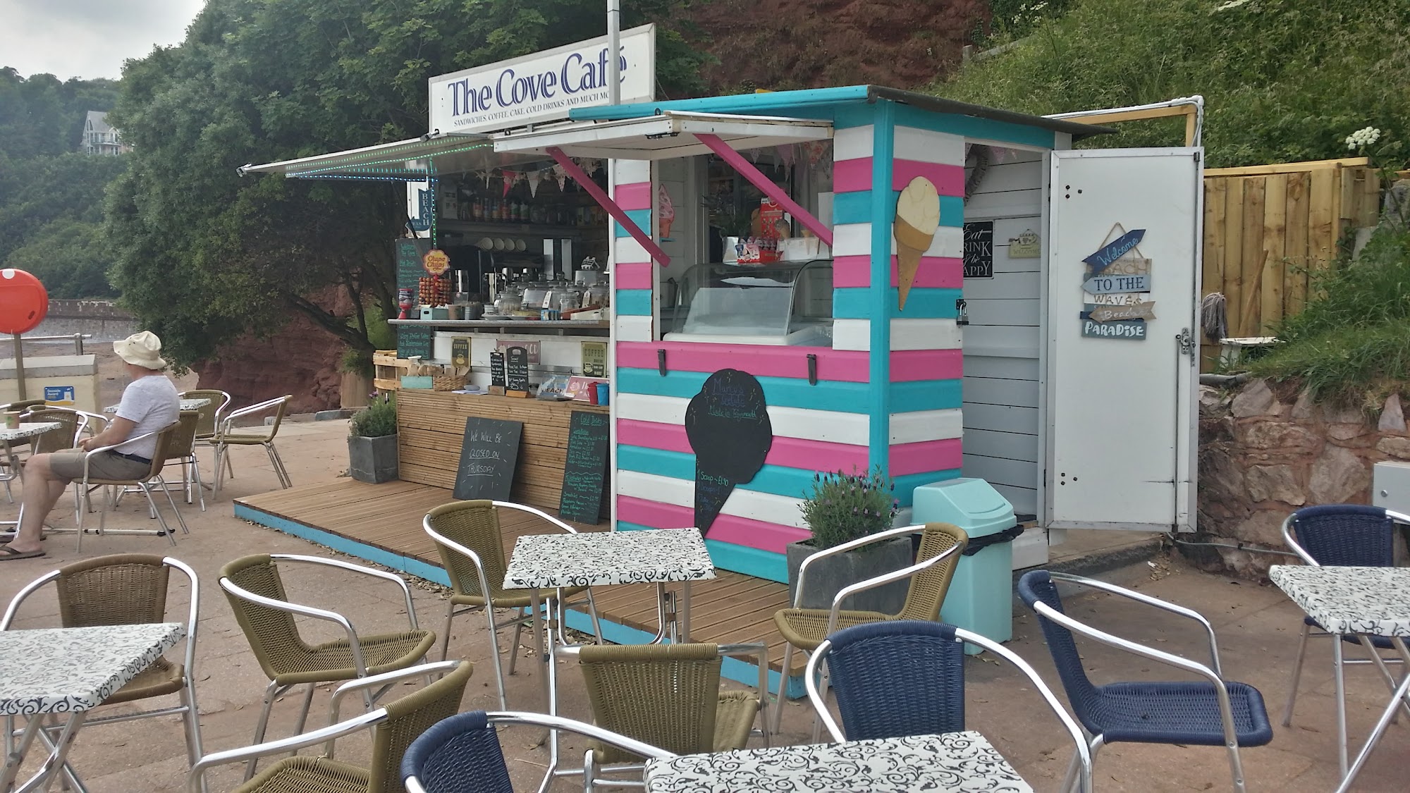The Cove Café