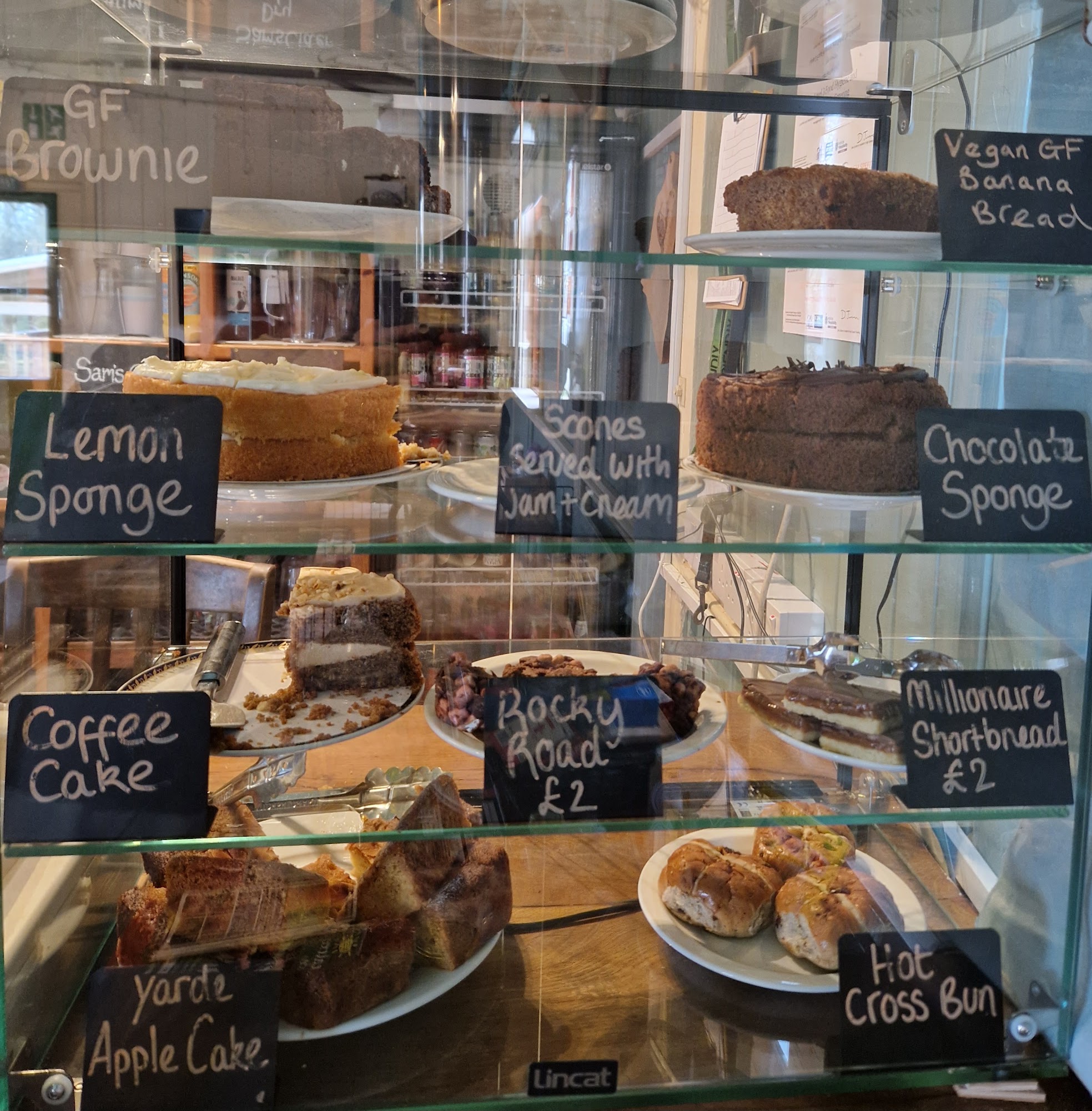 Yarde Orchard Cafe & Accommodation