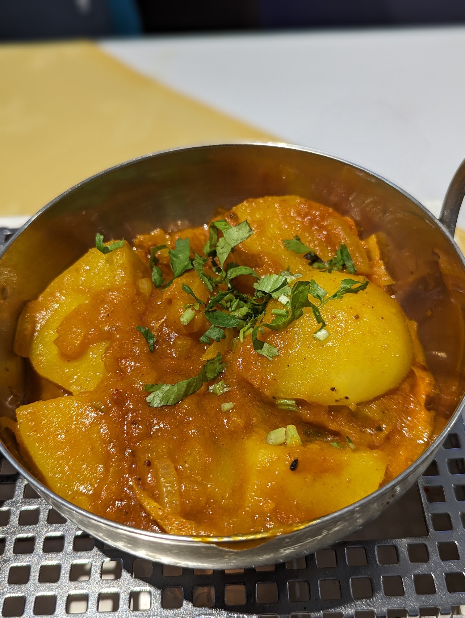 Balti Nailsworth