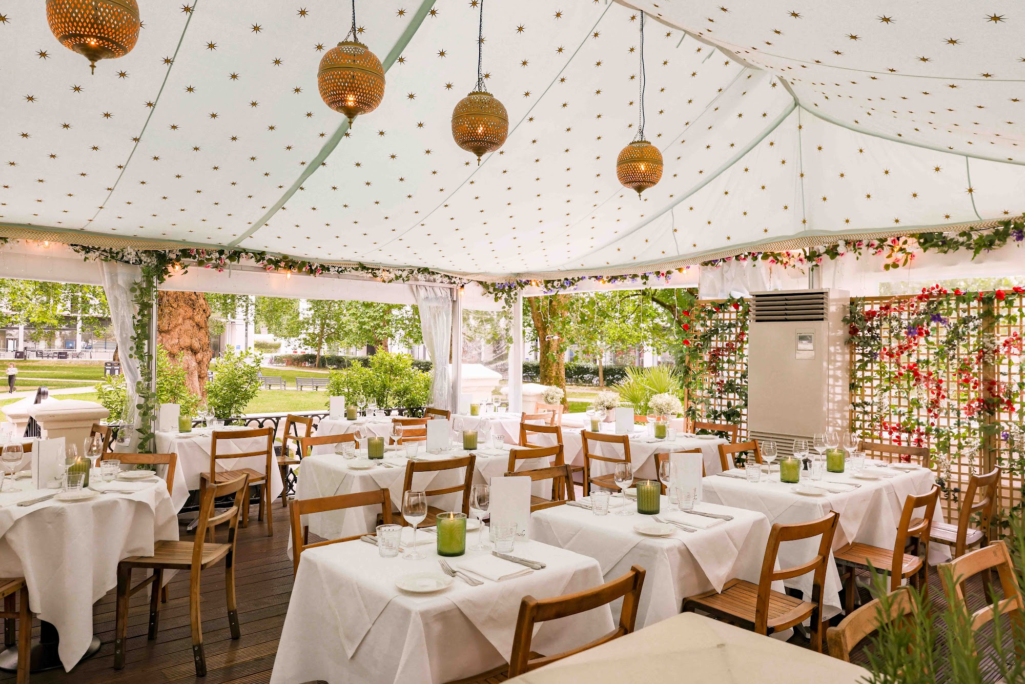 Ognisko Restaurant