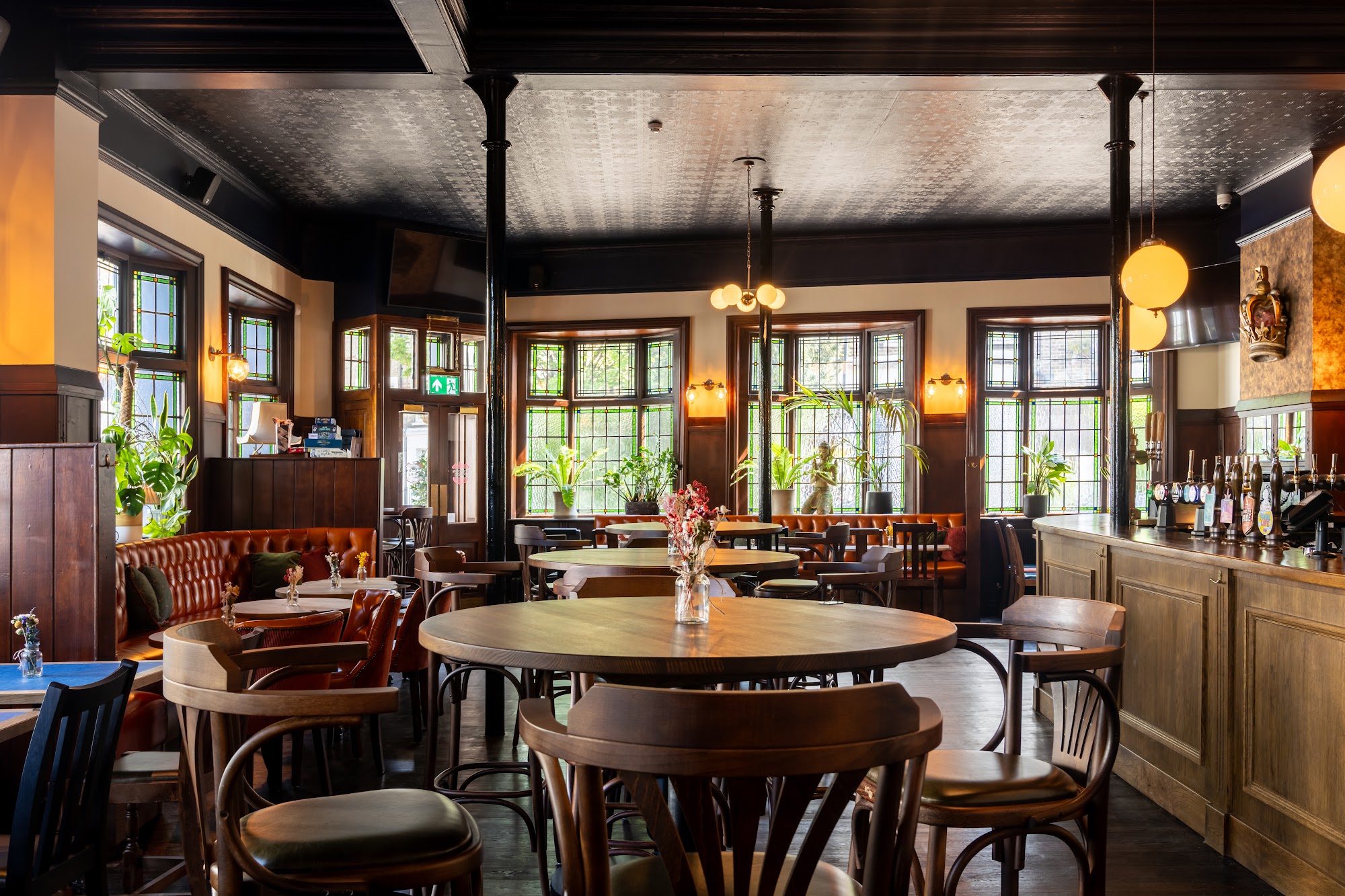 The Crown & Sceptre, Shepherd's Bush