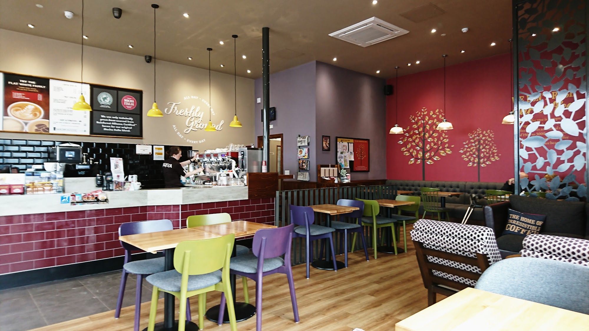 Costa Coffee - Neats Court
