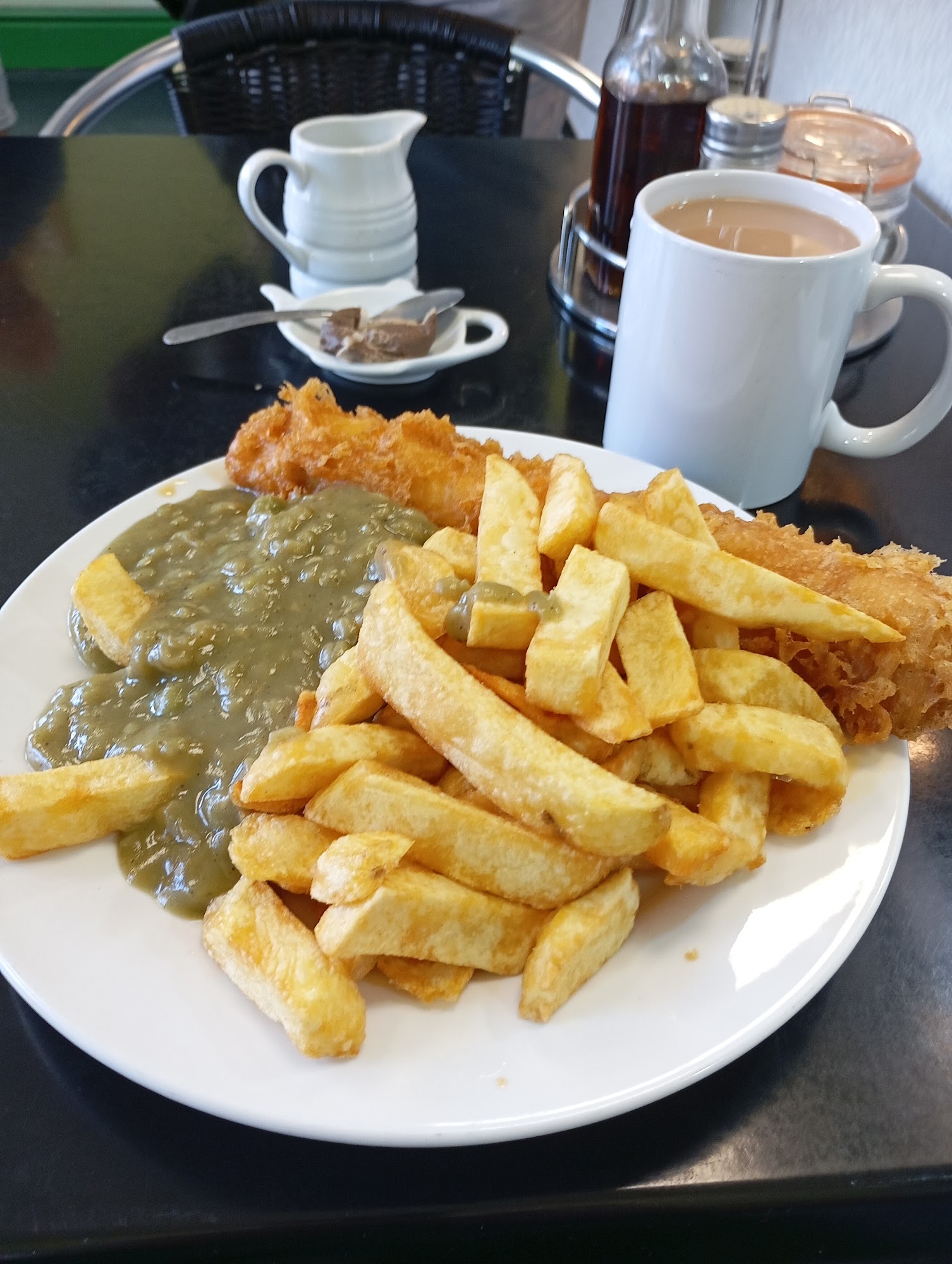 Eddie Gills Famous Fish & Chips