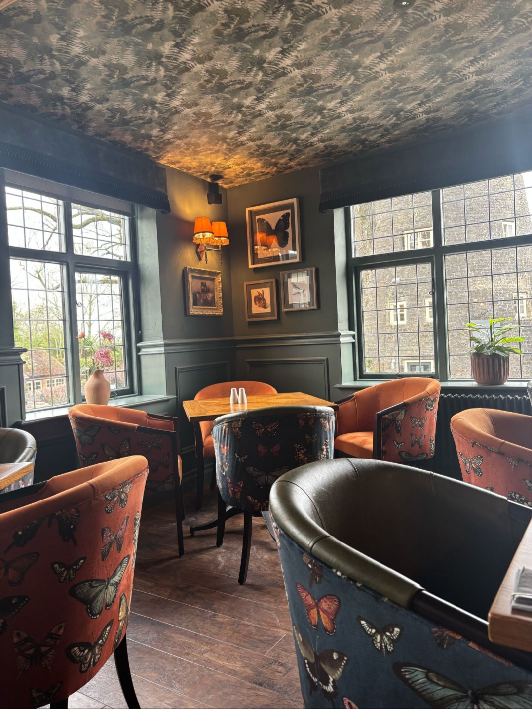 The Windmill Hotel - Public House & Restaurant