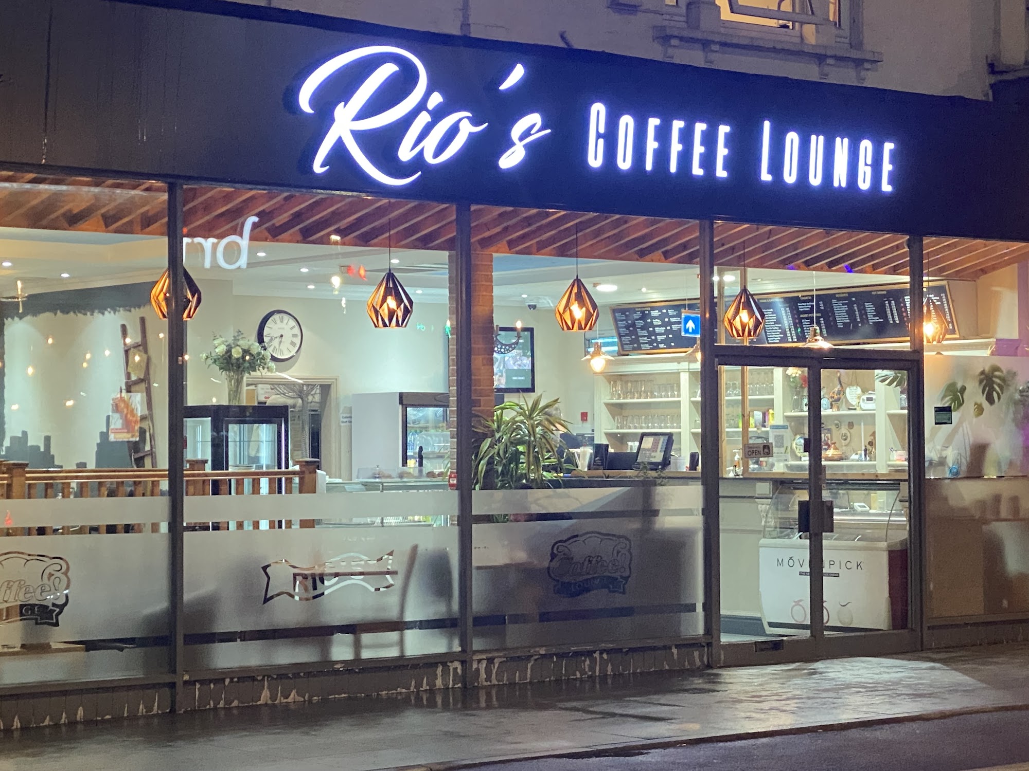 Rio's Coffee Lounge