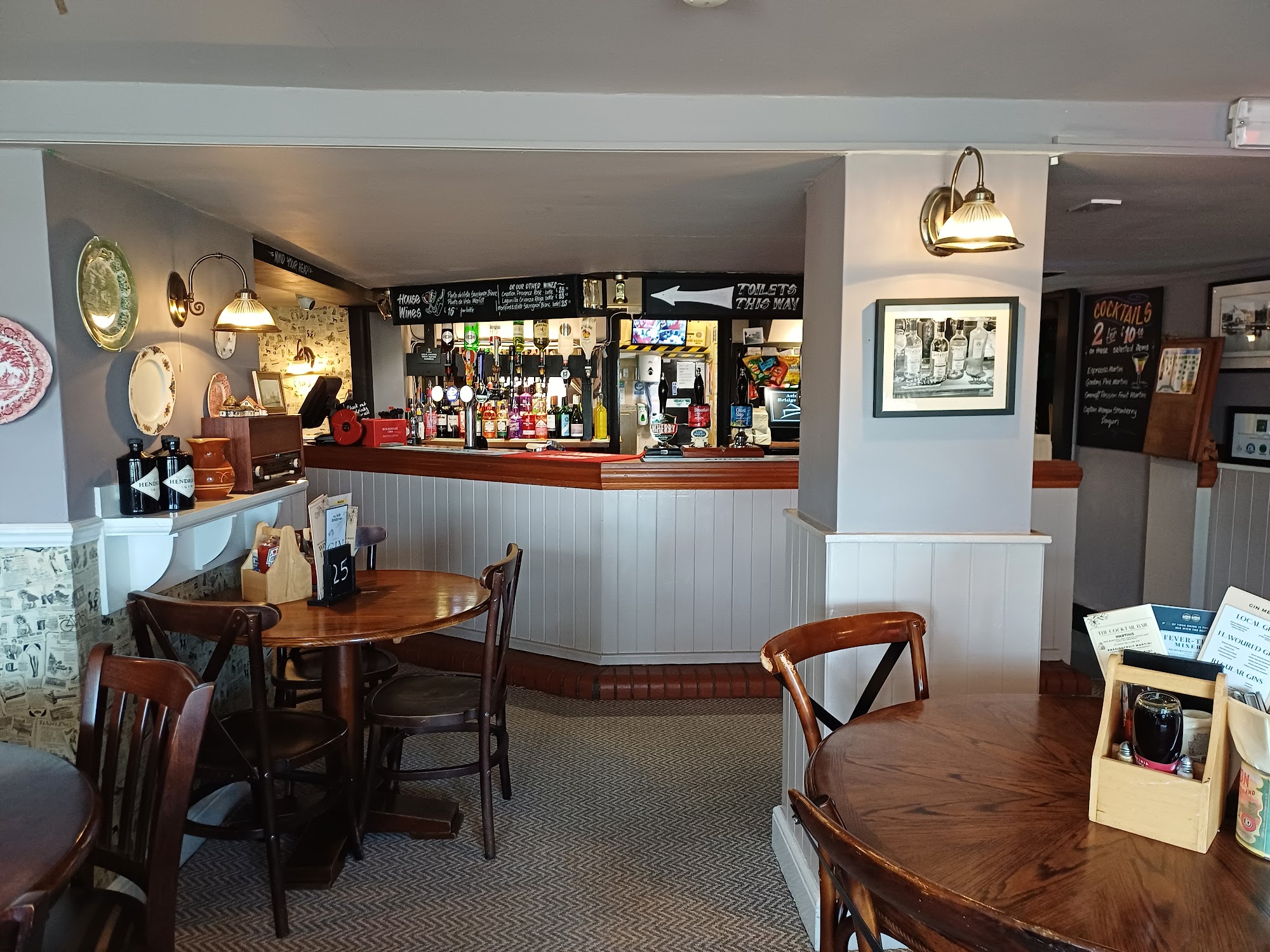 Acle Bridge Inn