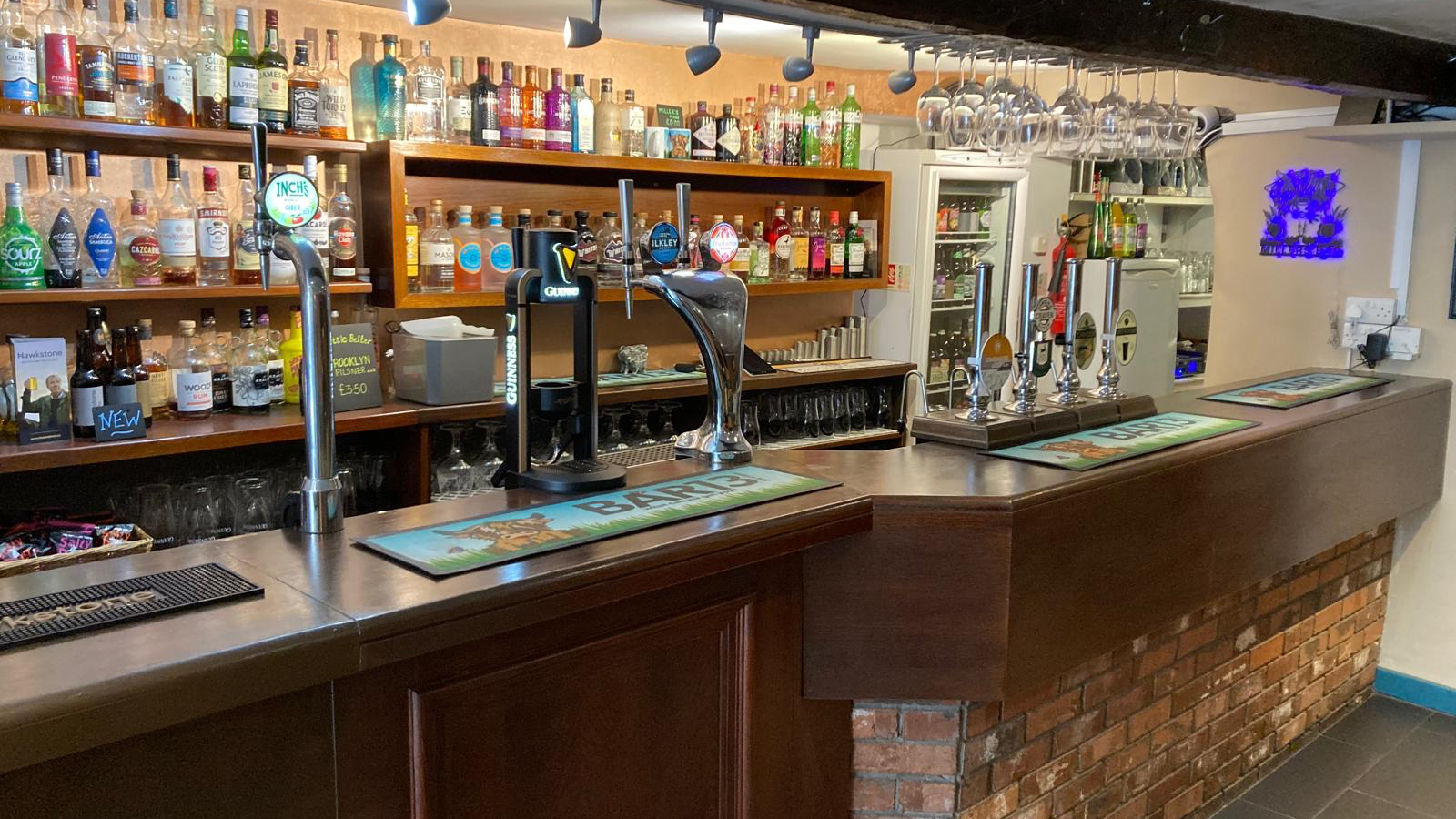 Bar 13