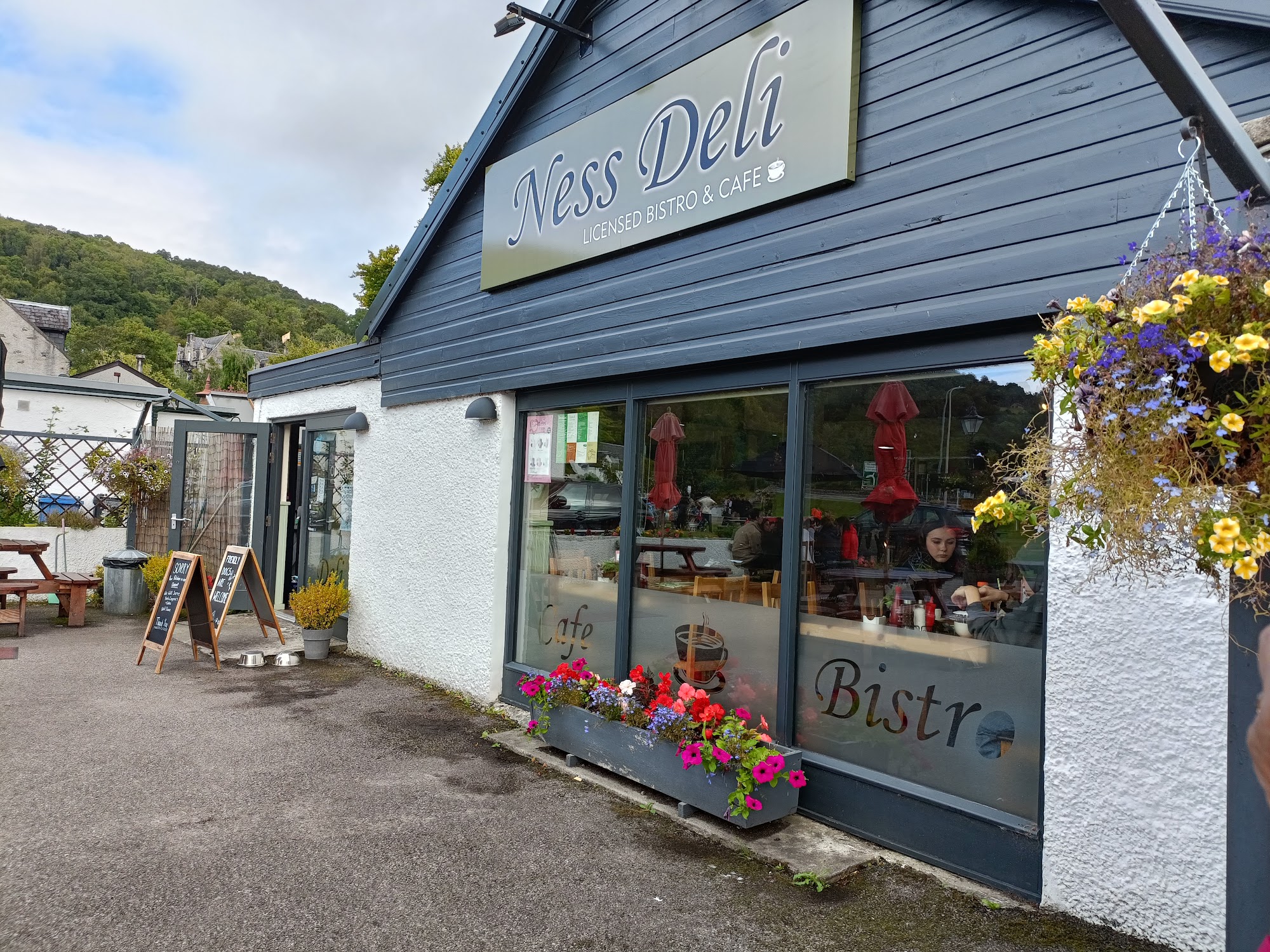 Ness Deli