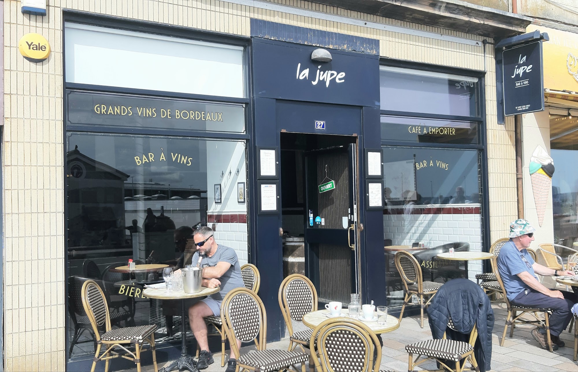 La Jupe