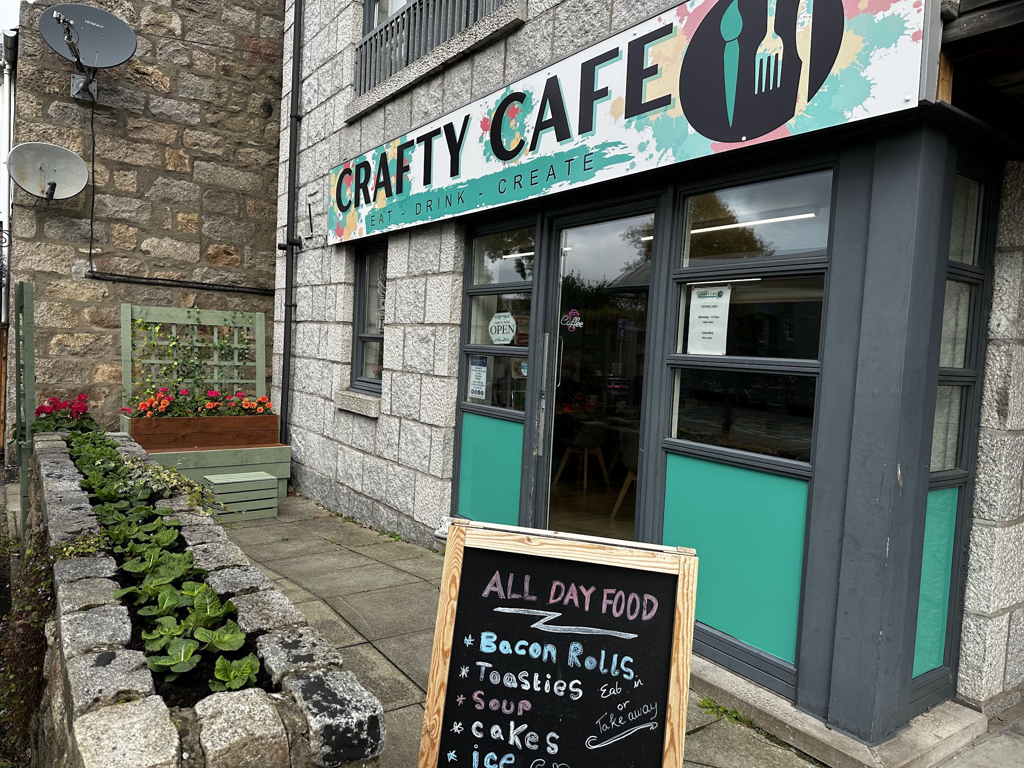 The Crafty Café