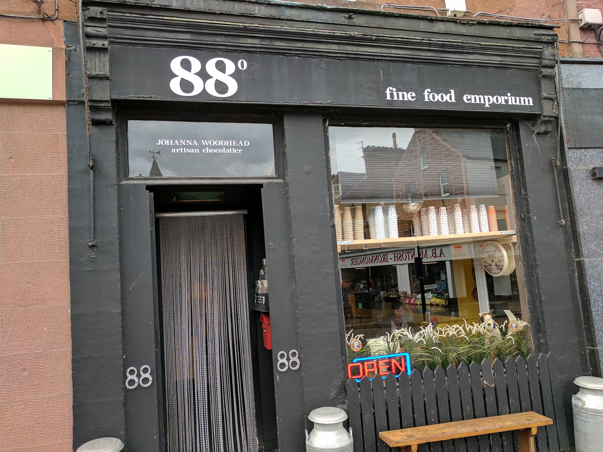 88•