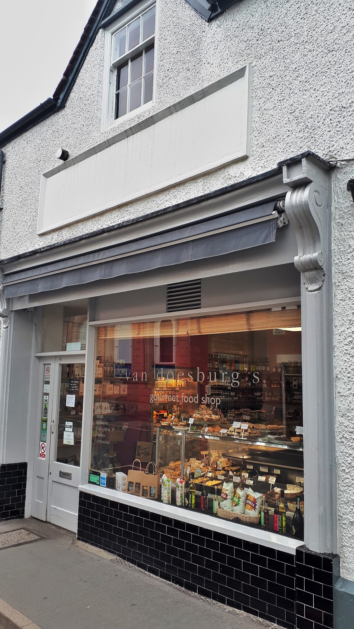 Saxtons Deli