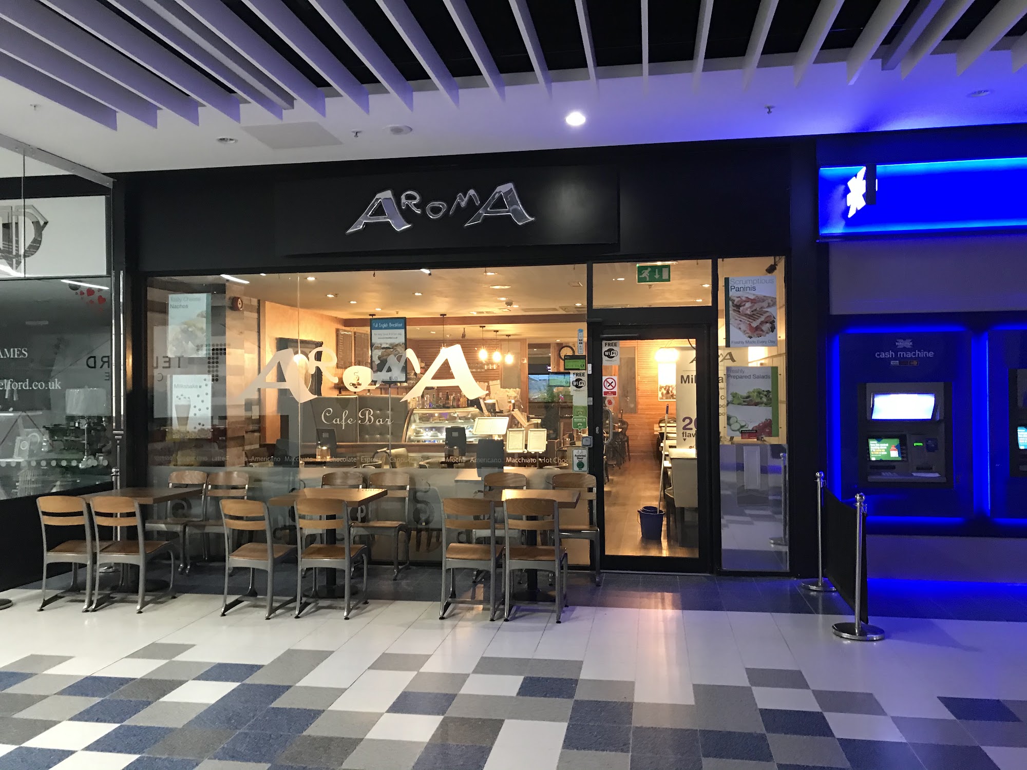 Aroma Cafe Bar