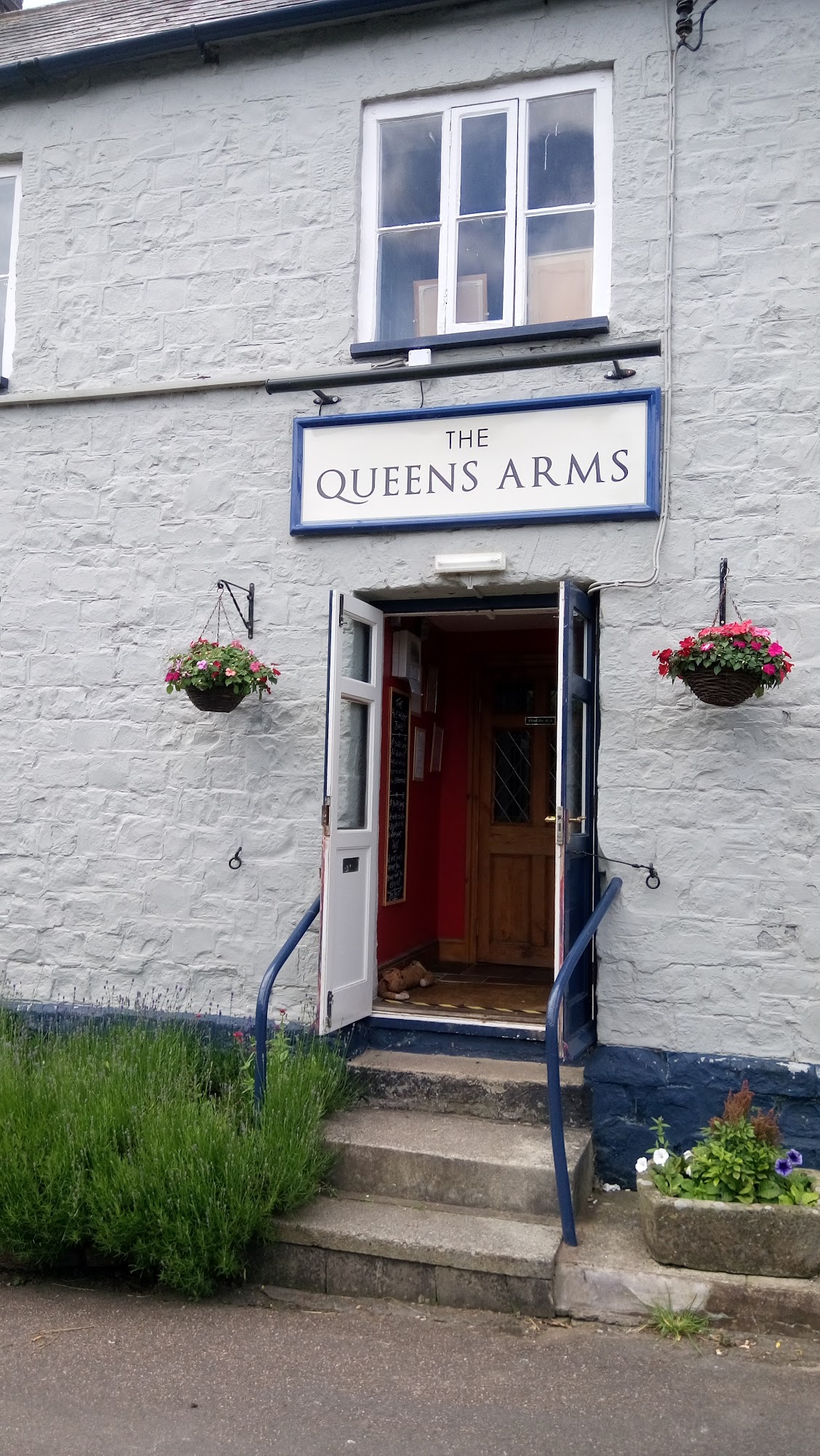 The Queens Arms