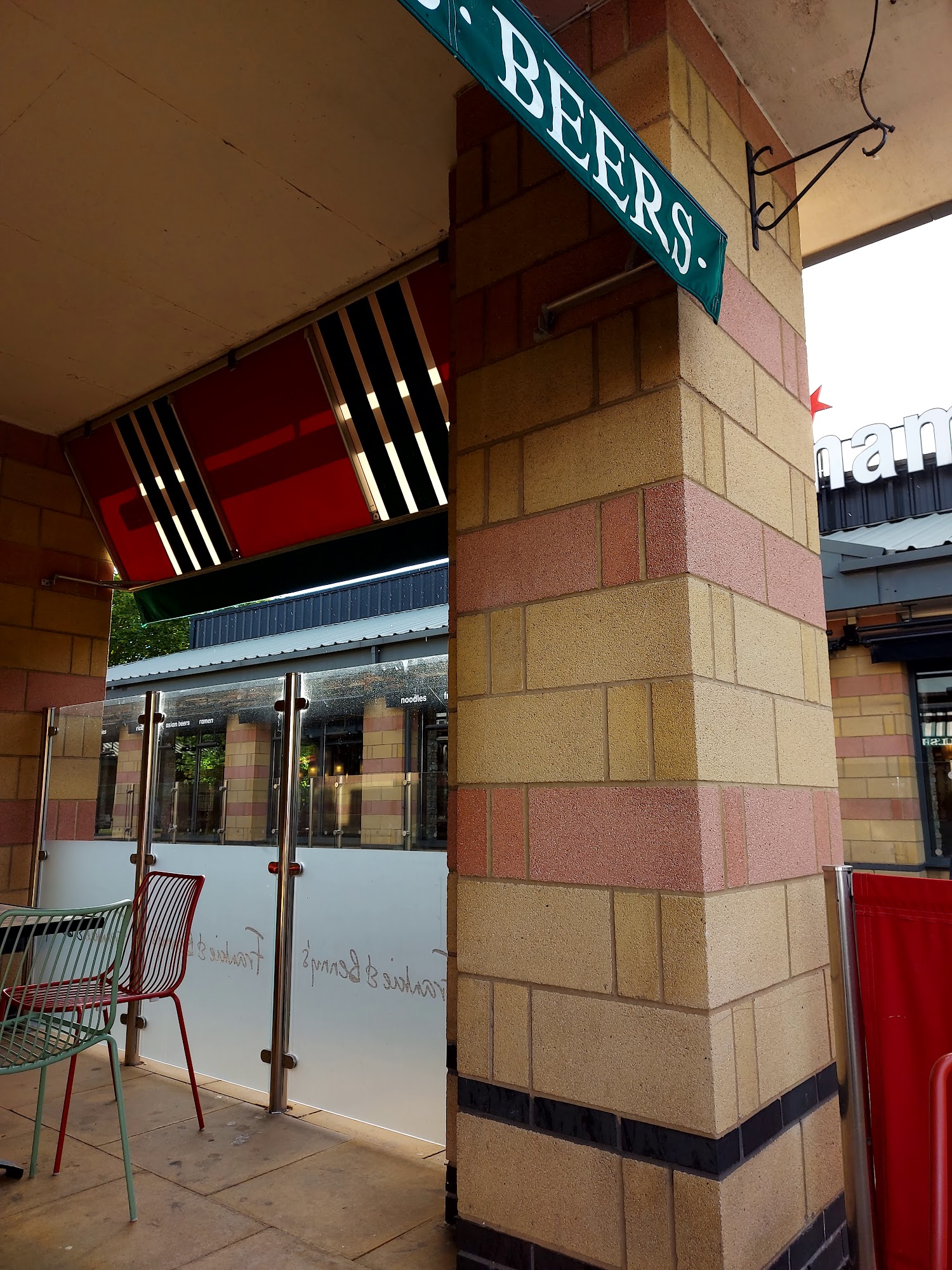 Frankie & Benny's