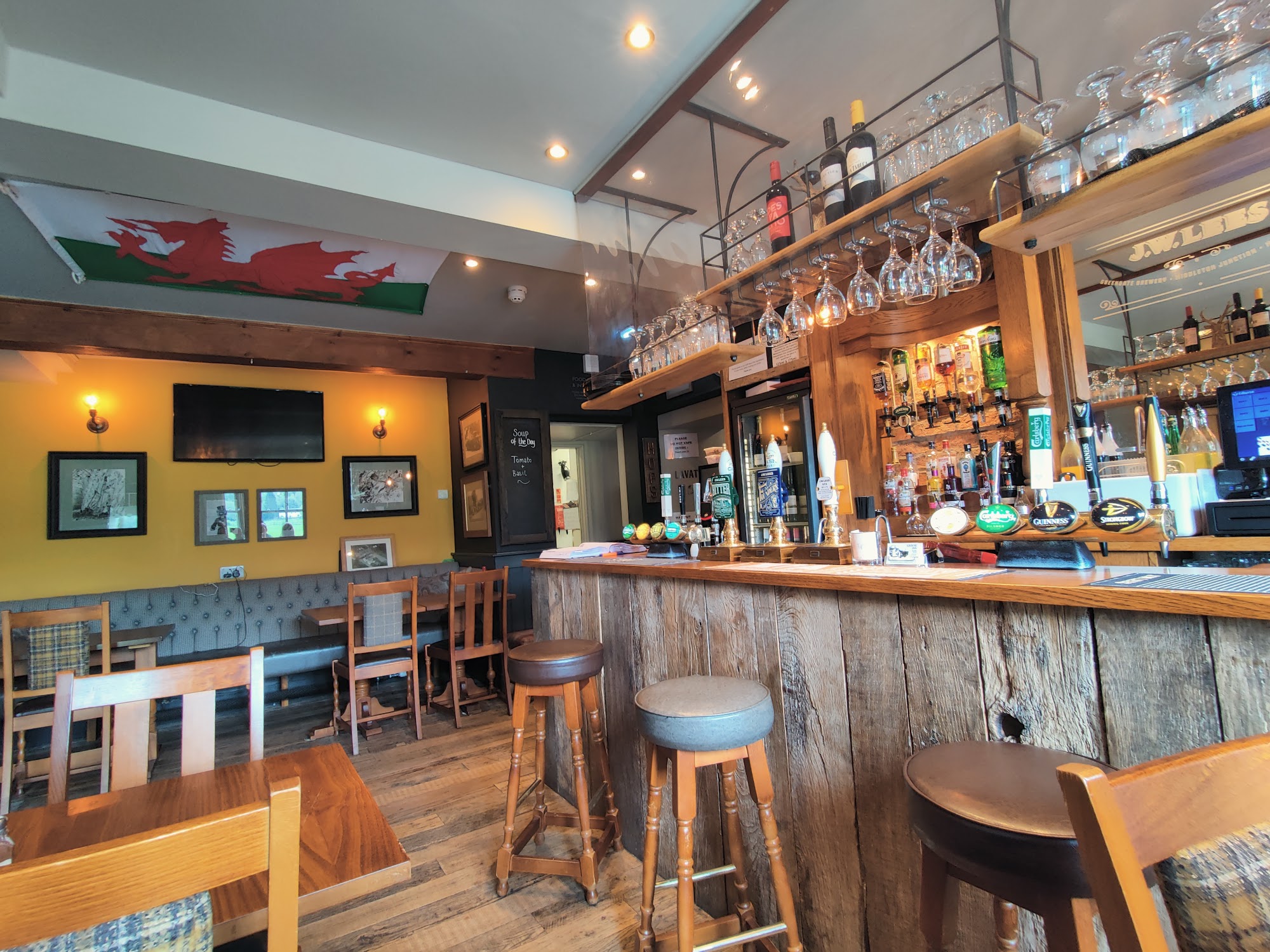 The Grouse Inn