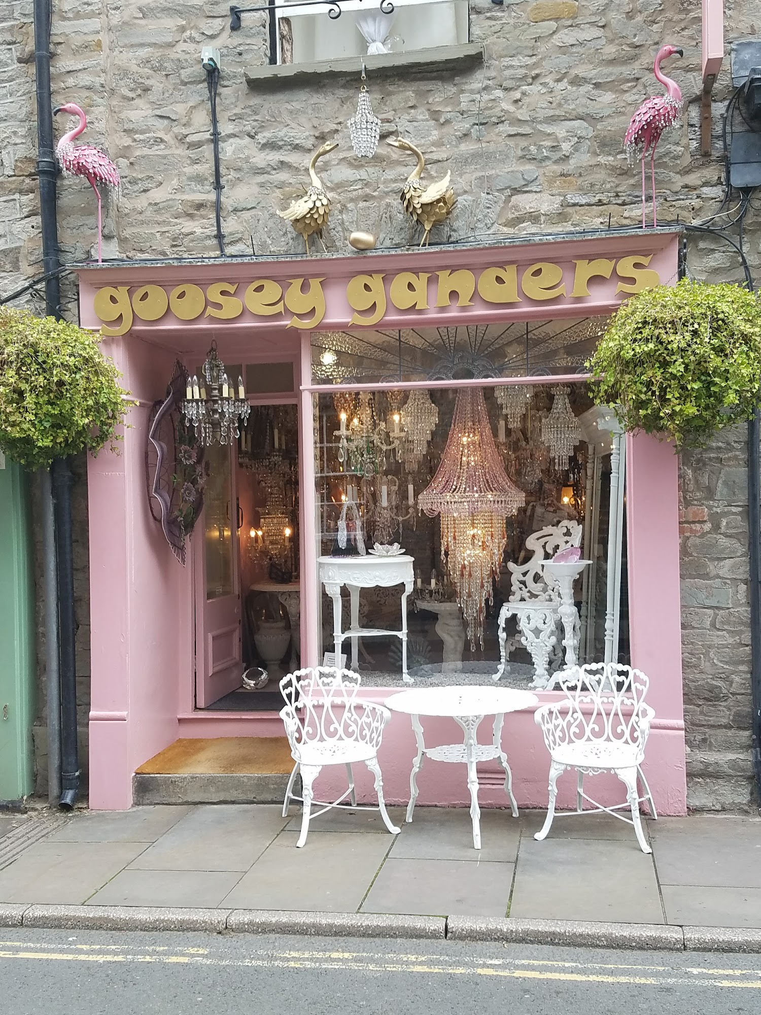 Oscars Bistro