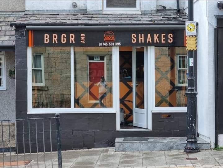 Brgr & Shakes