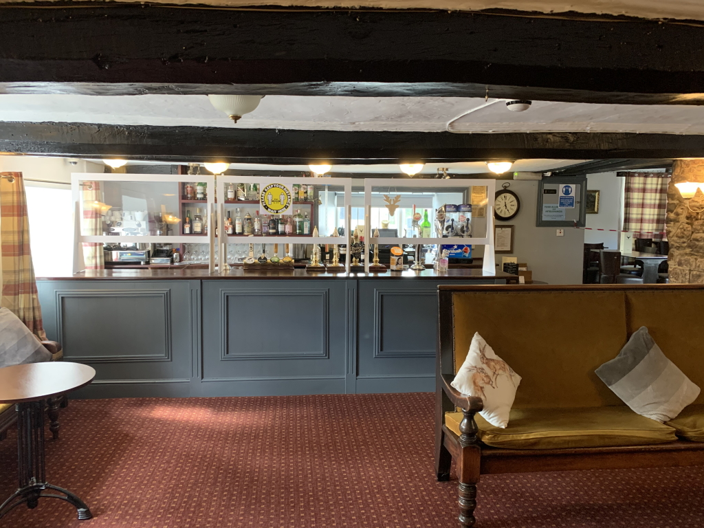 White Hart Village Inn Llangybi