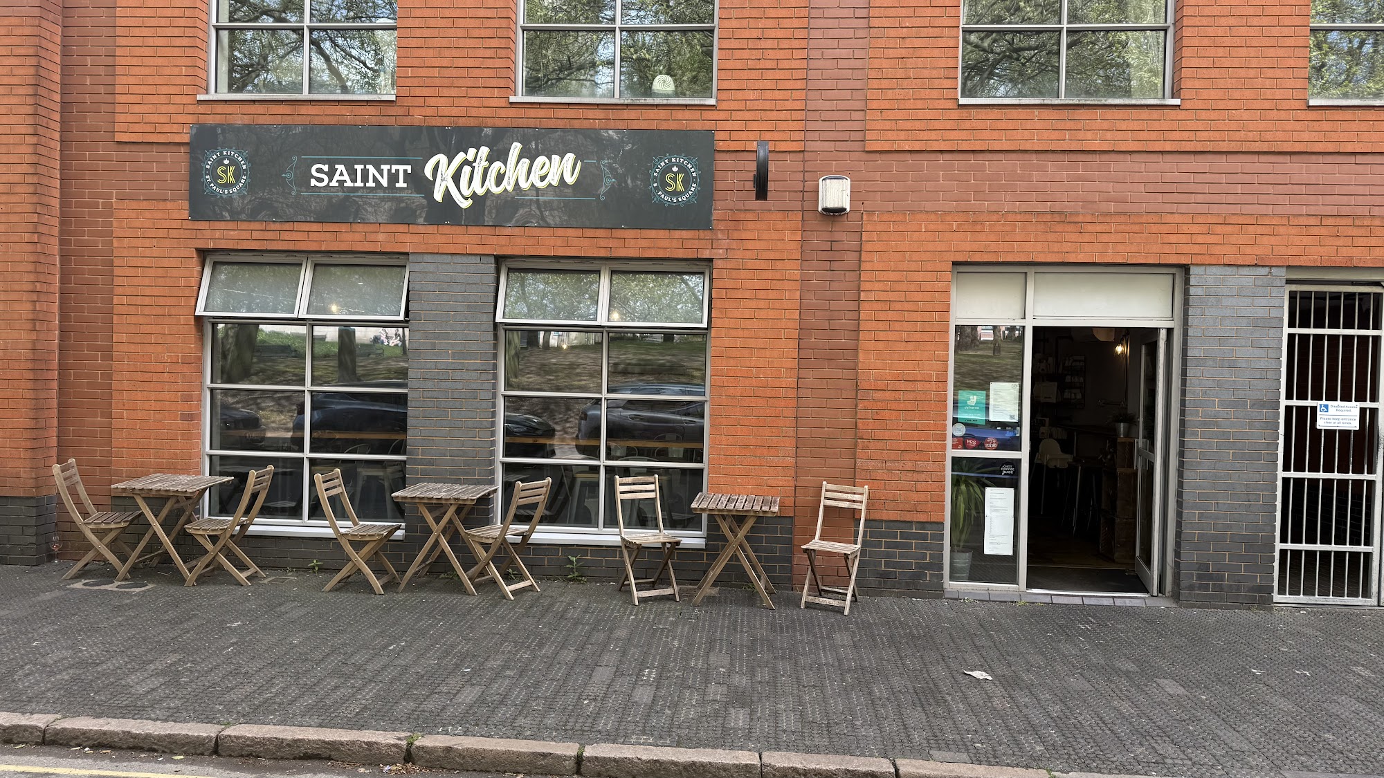 Saint Kitchen
