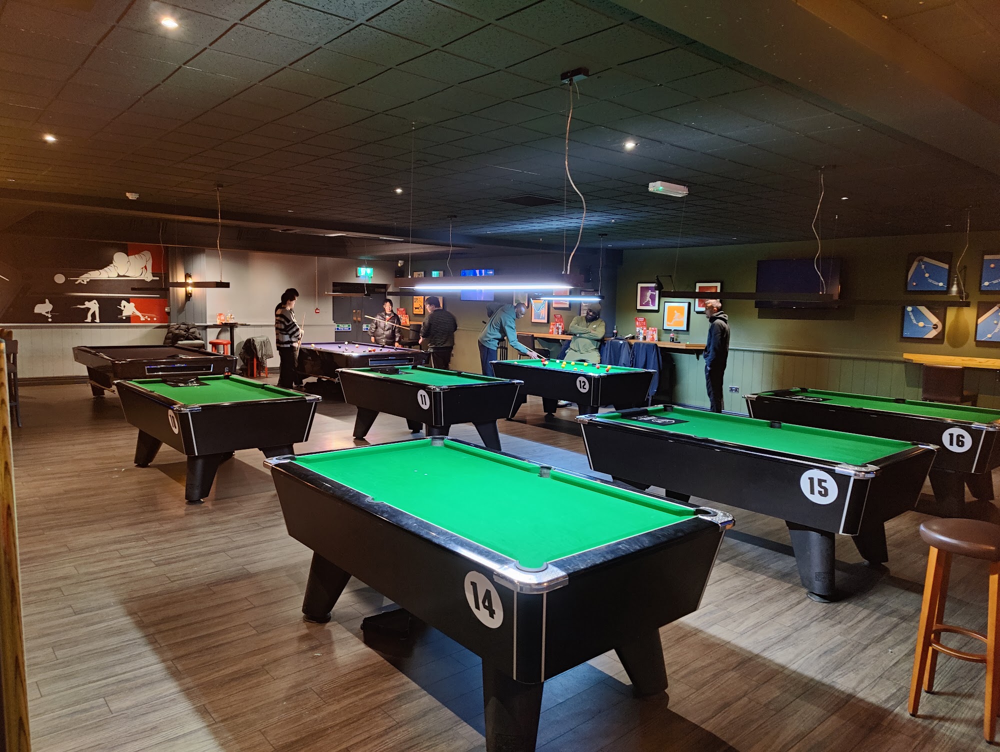 Rileys Sports Bar