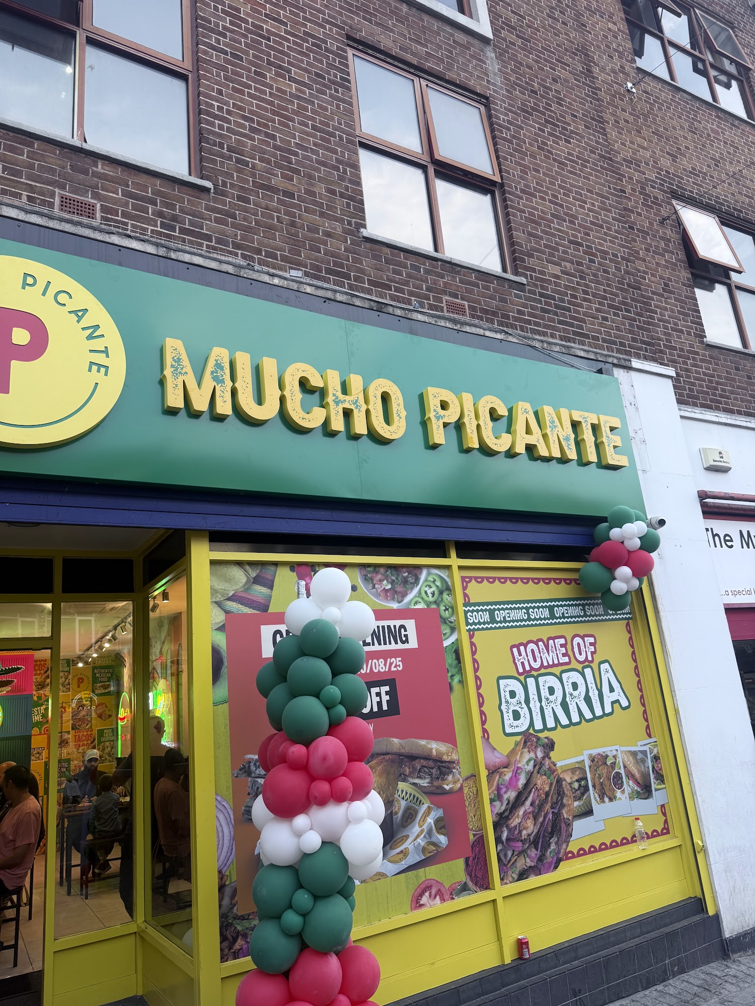 Mucho Picante