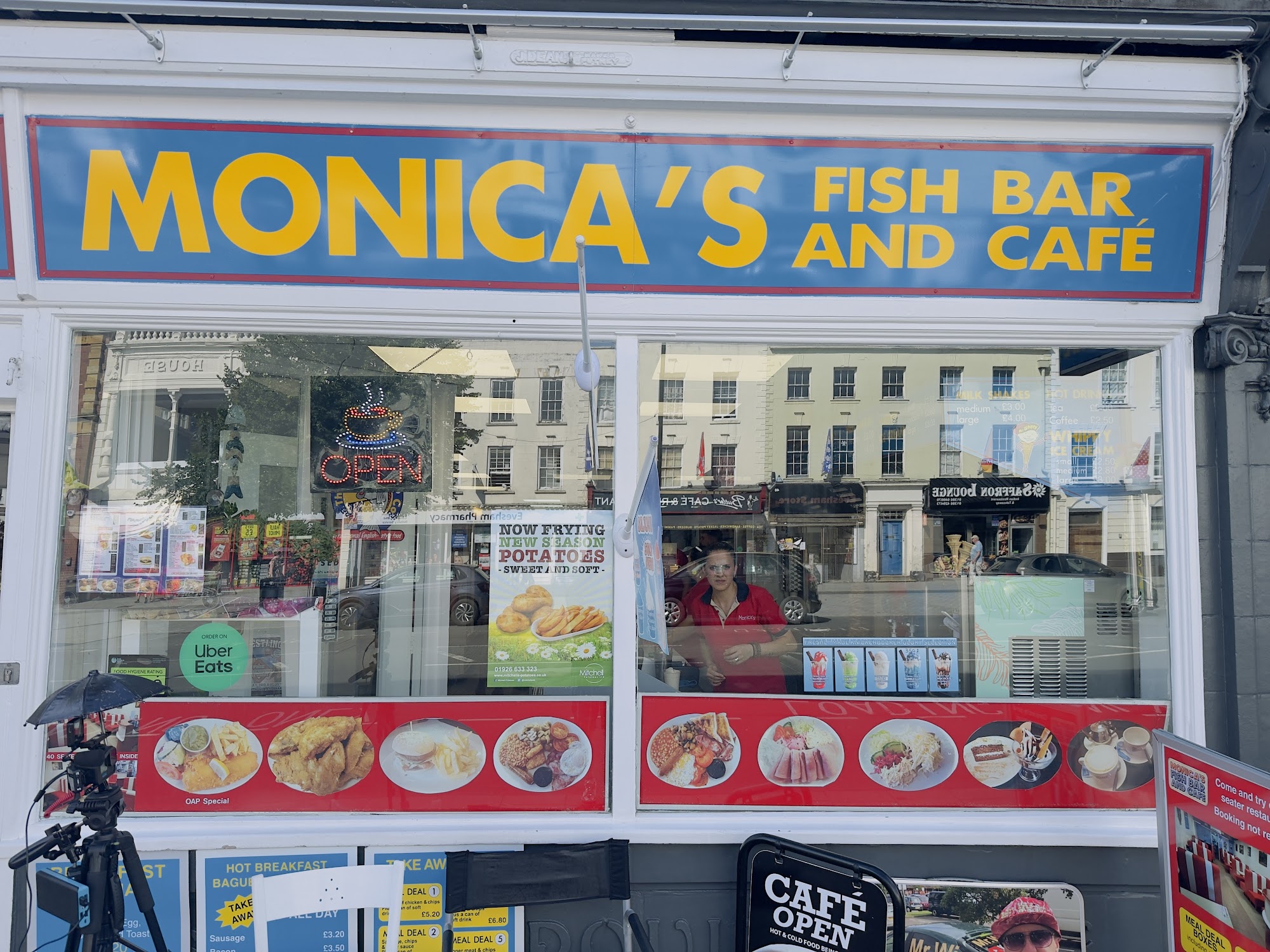Monica's Fish Bar & Cafe