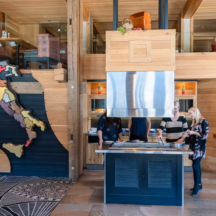 Photo credit: opentable