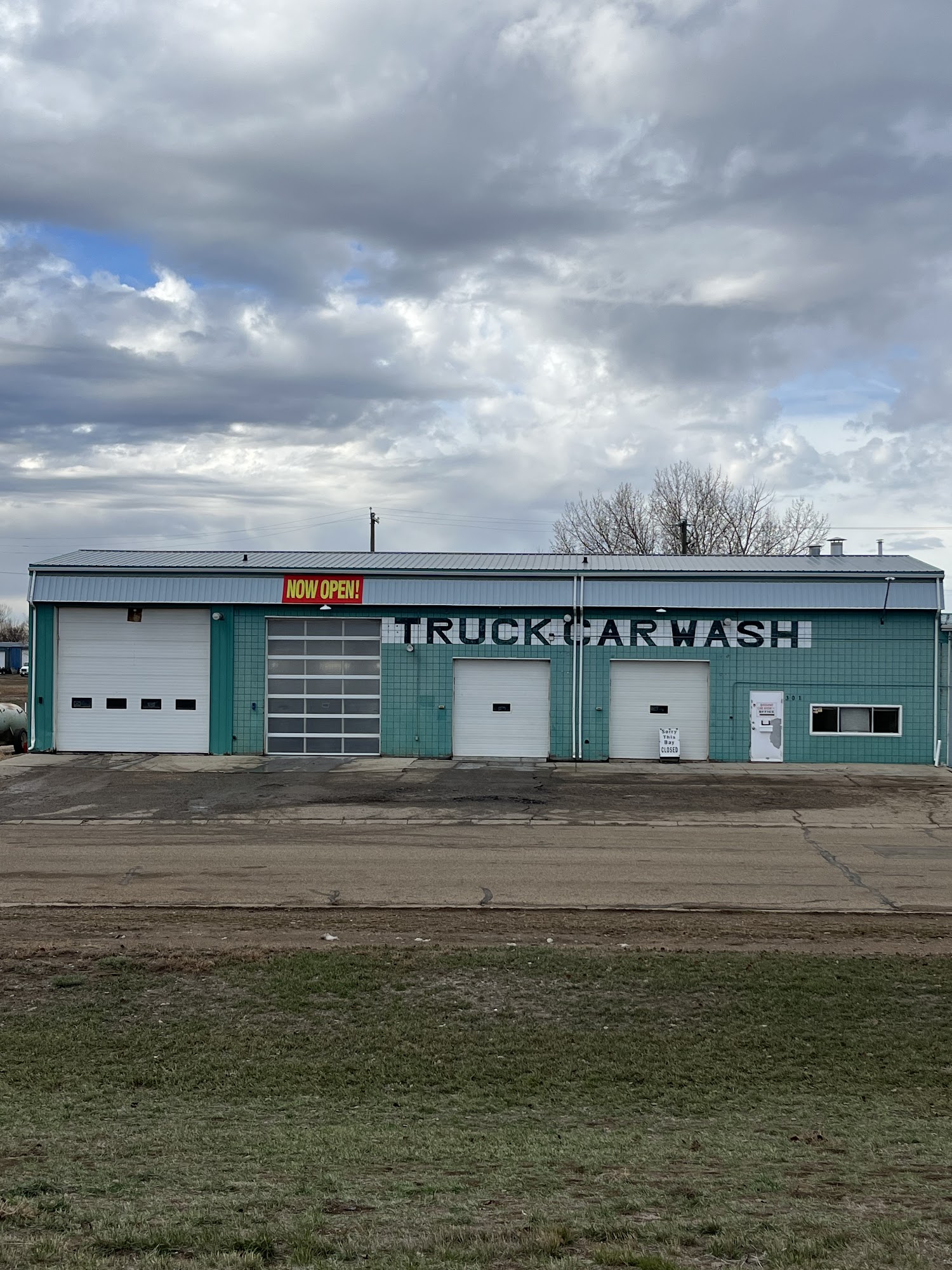 Bassano Car Wash 301 11 St, Bassano Alberta T0J 0B0