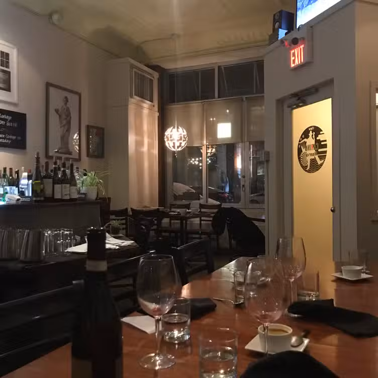 Photo credit: opentable