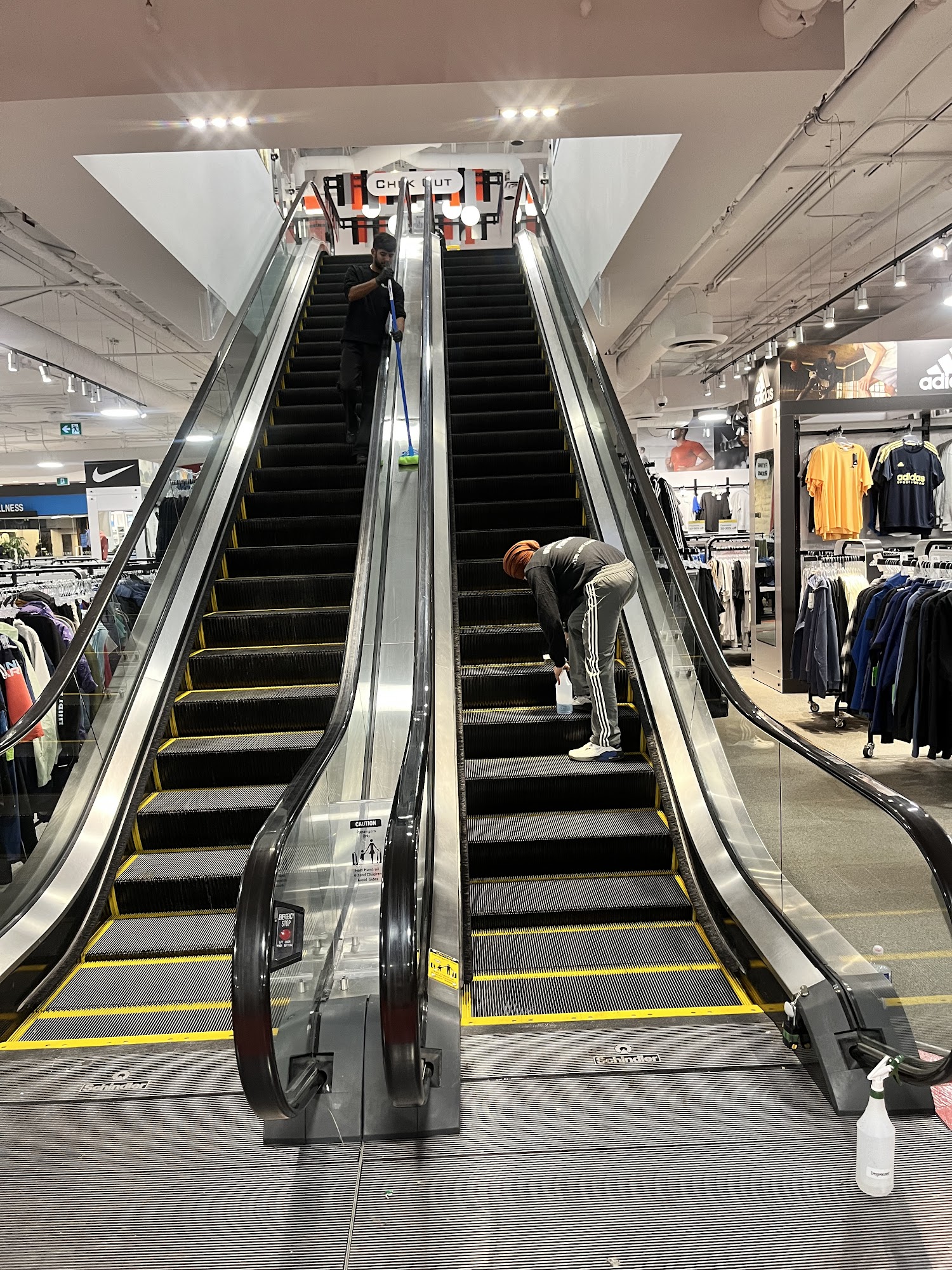 Pure Mint Commercial Cleaning Calgary