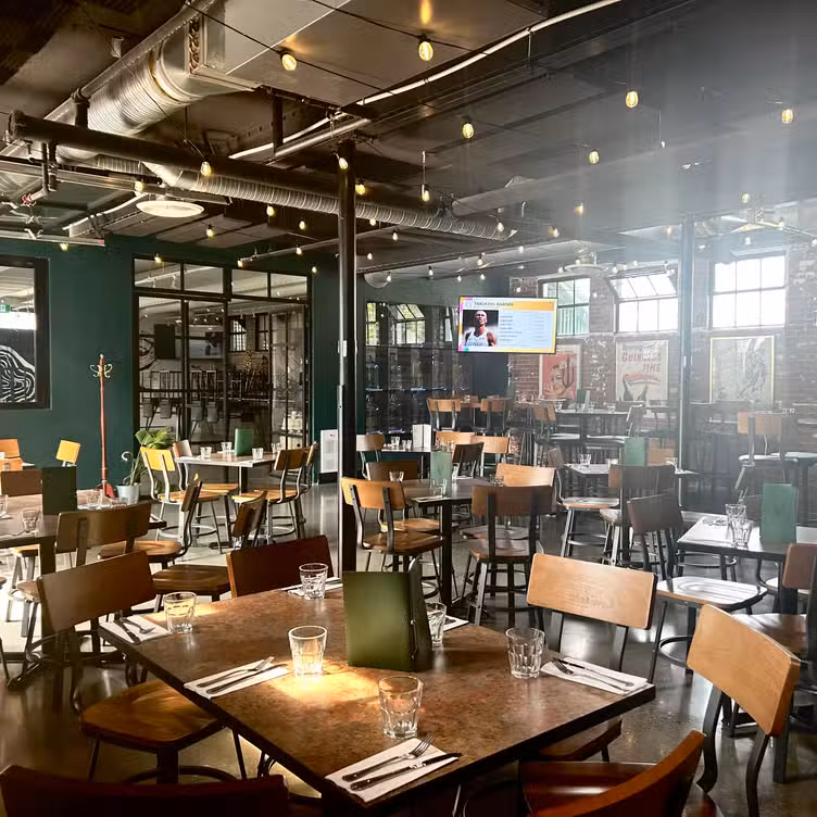 Photo credit: opentable