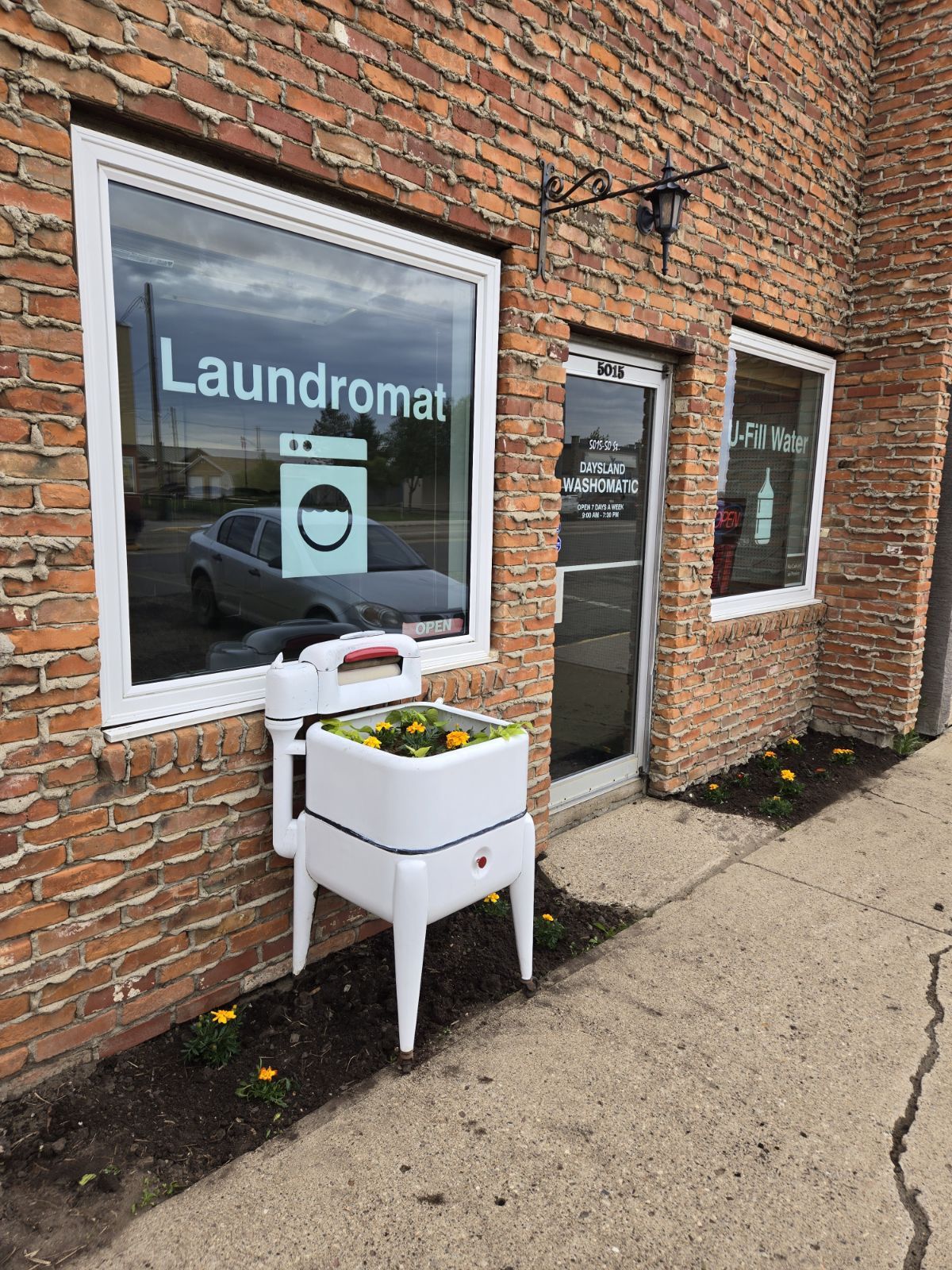 DAYSLAND WASHOMATIC Daysland