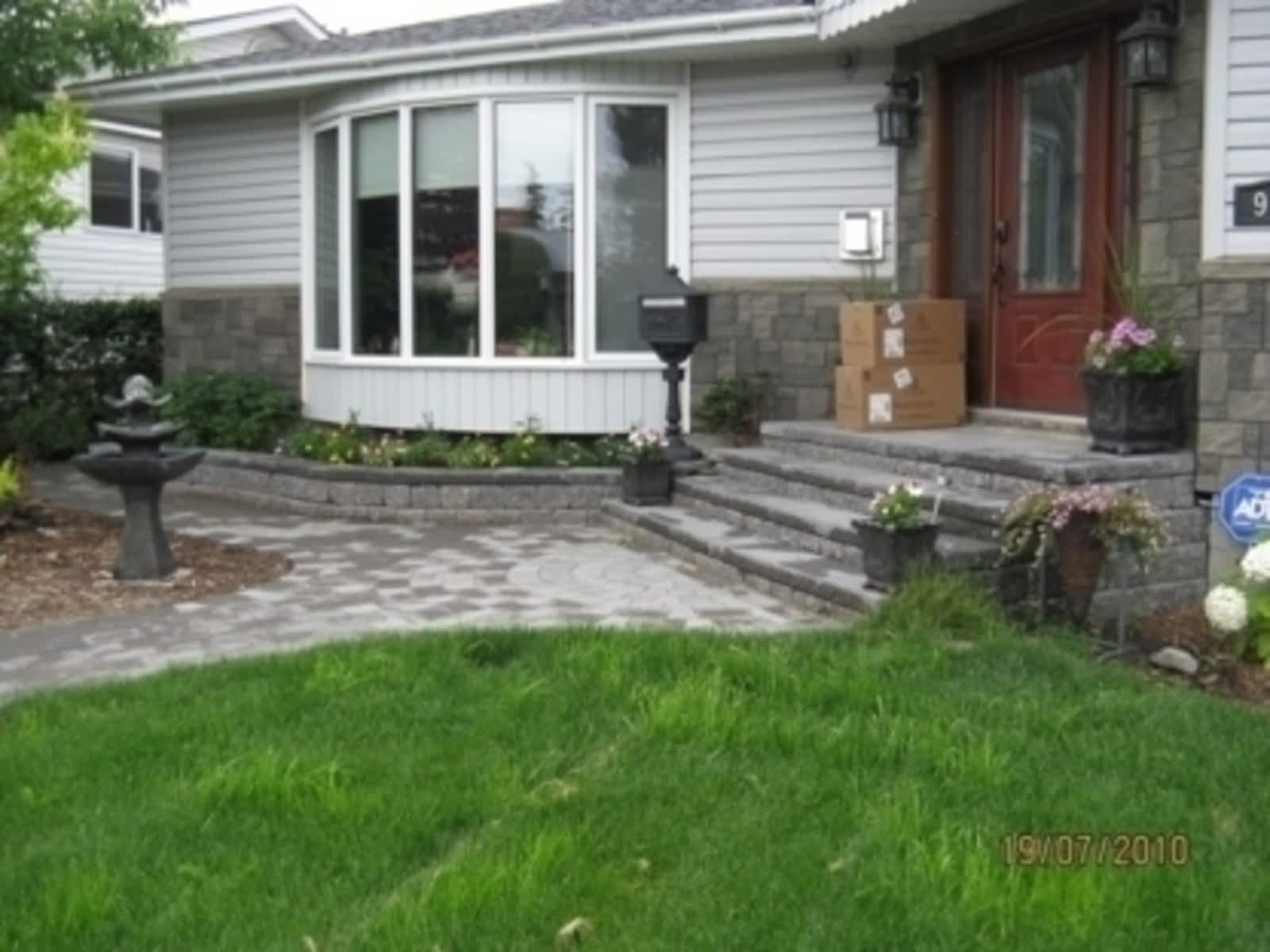 Photo credit: yellowpages.ca