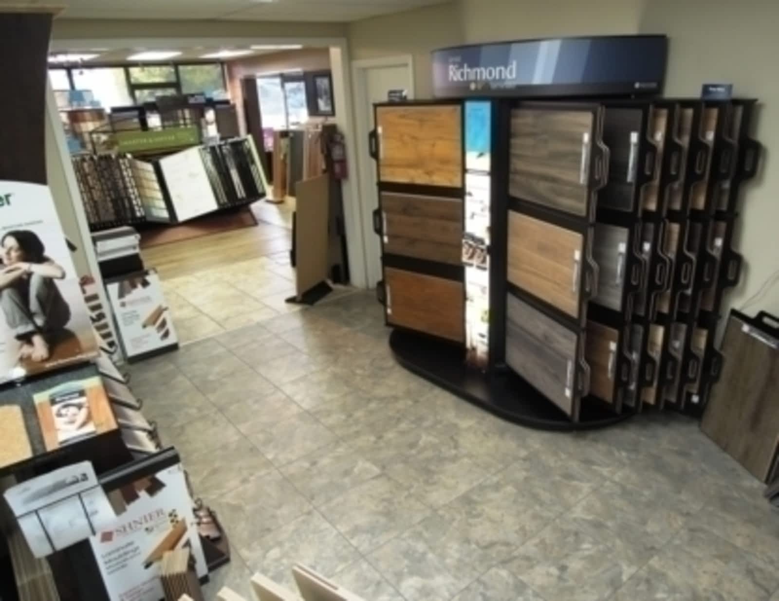Photo credit: yellowpages.ca