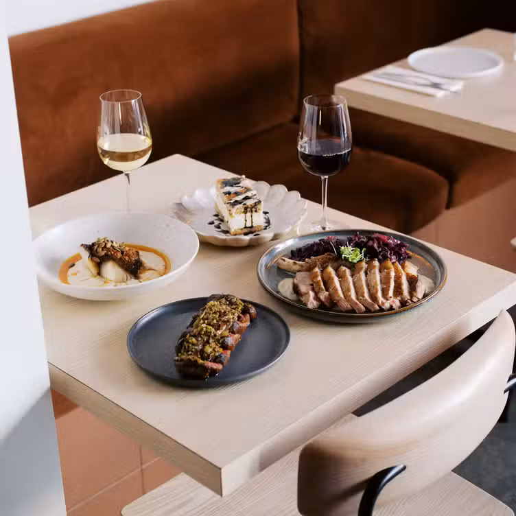 Photo credit: opentable