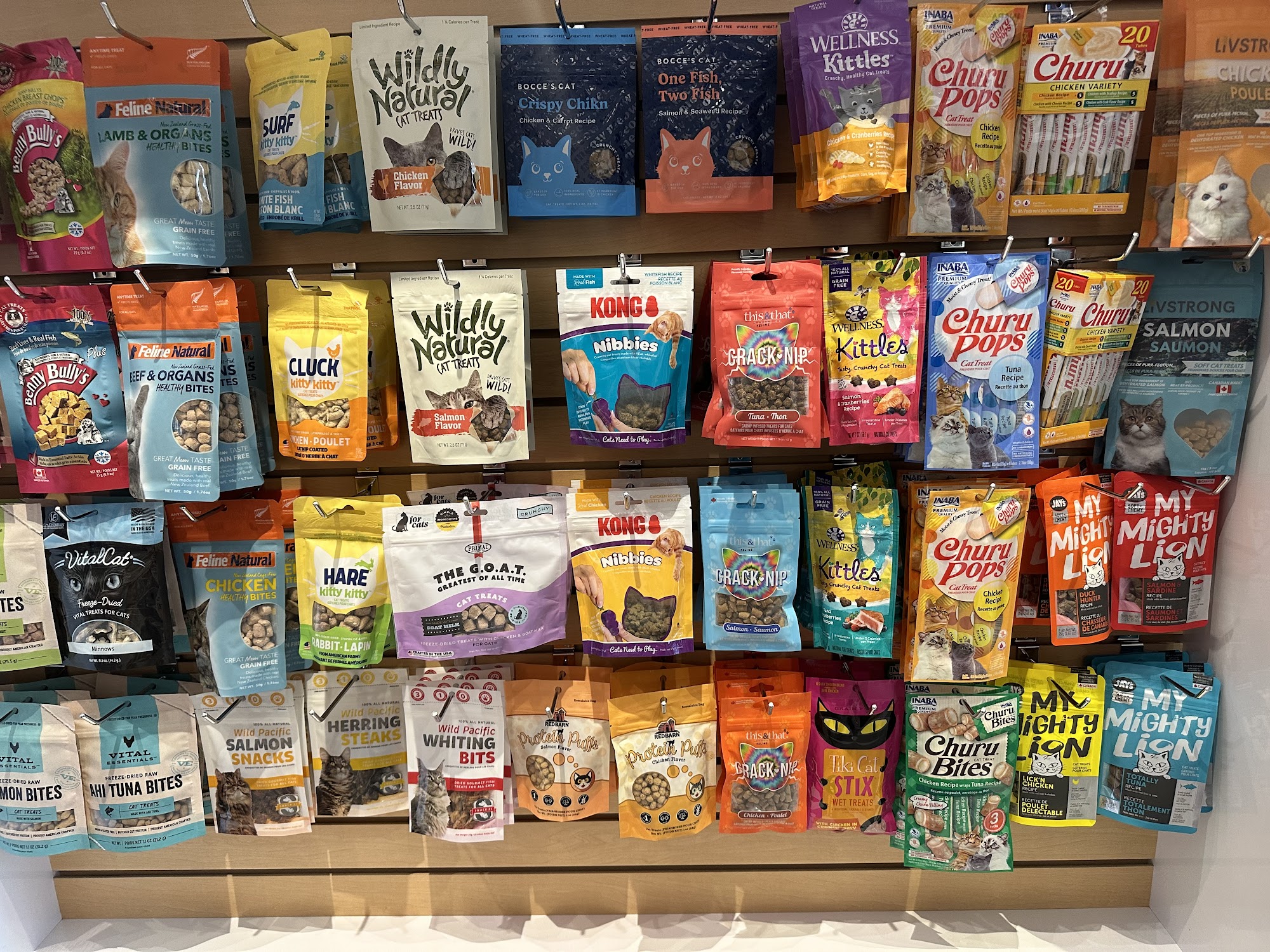 Bone & Biscuit - Pet Store + Dog Wash Okotoks