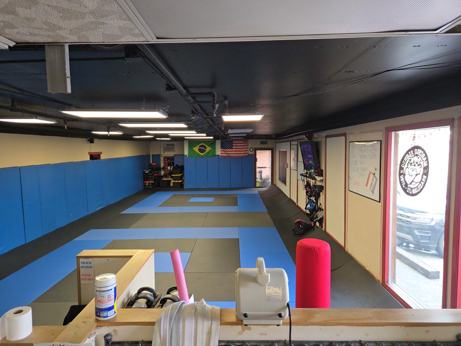 Frostbite Vale-tudo 845 College Rd, Fairbanks Alaska 99701