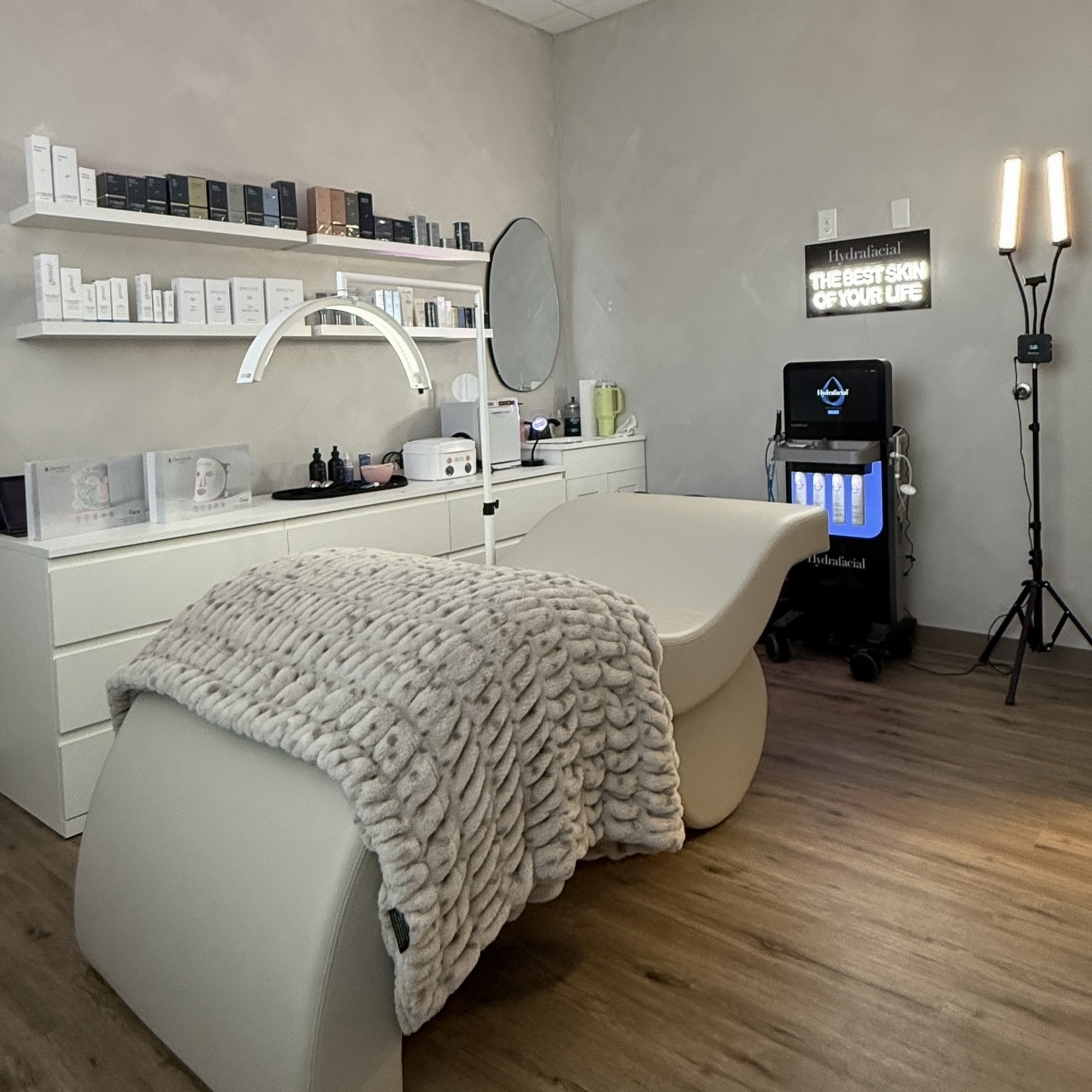 Indi Hair & Co