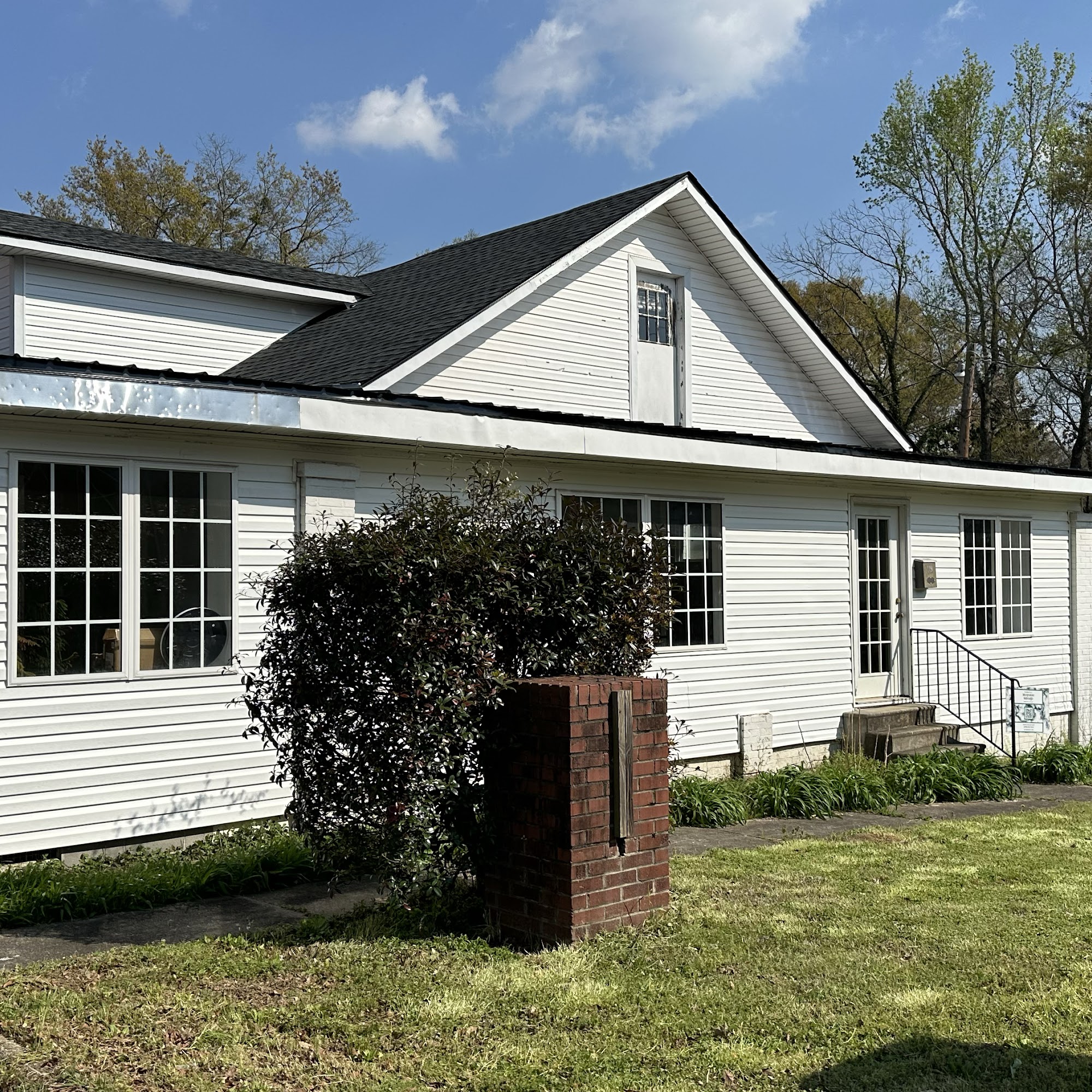 Integrative Massage of Alexander City LLC 119 Madison St, Alexander City Alabama 35010