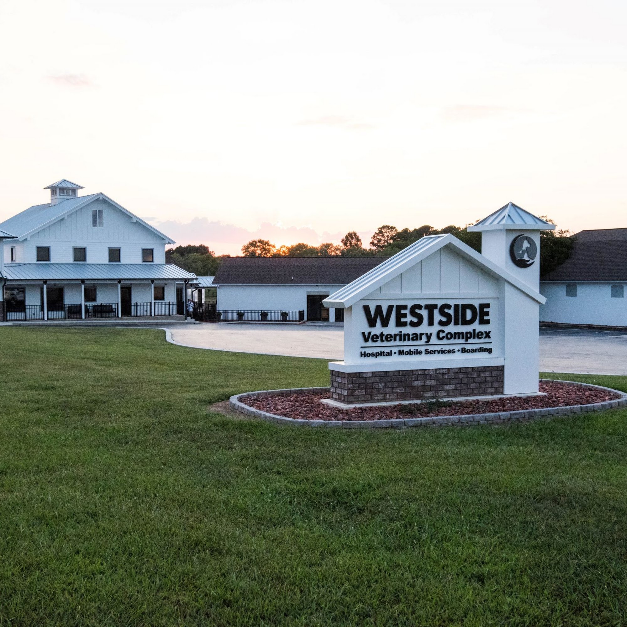 Westside Veterinary Hospital Arab