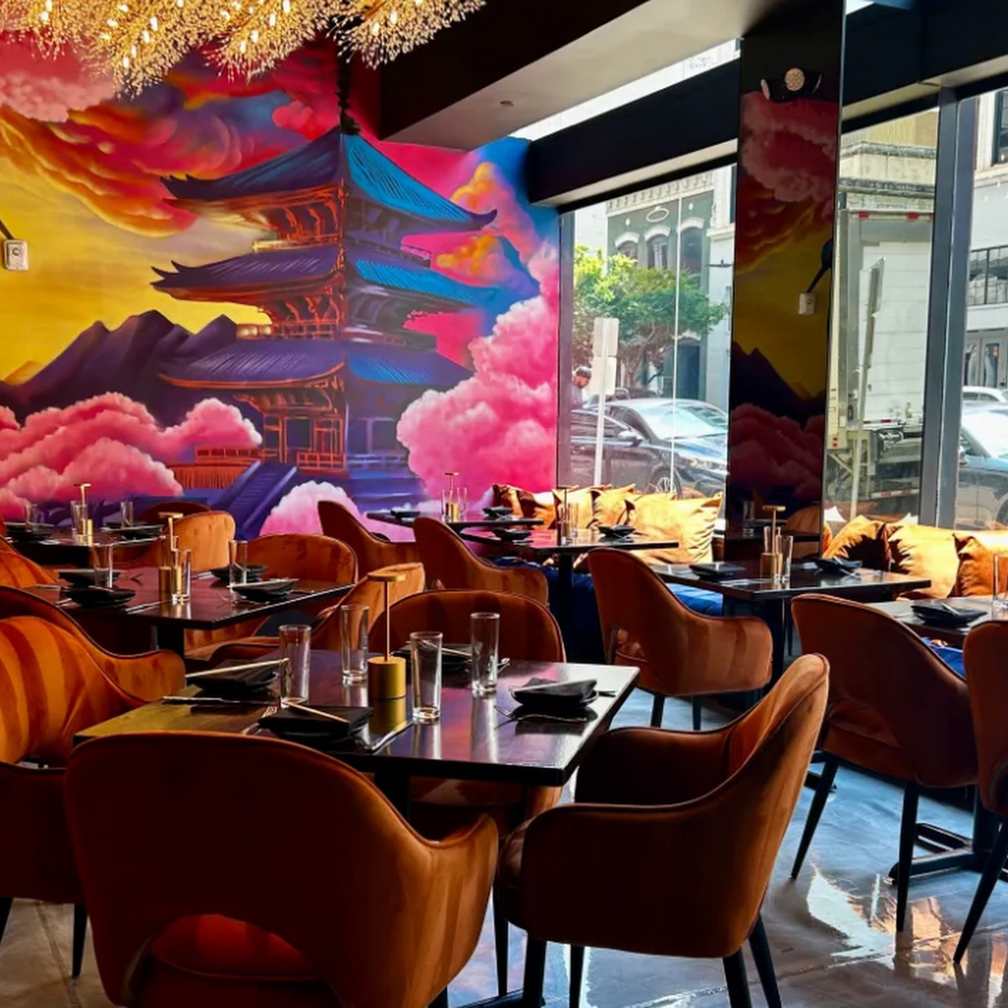 Johin'na 2002 2nd Ave N, Birmingham, AL 35203