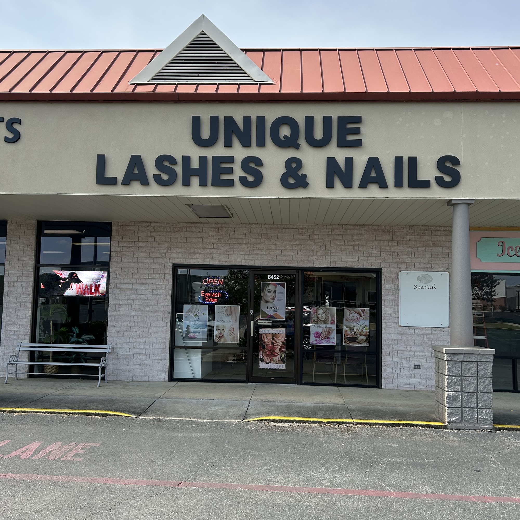 Unique Lashes & Nails