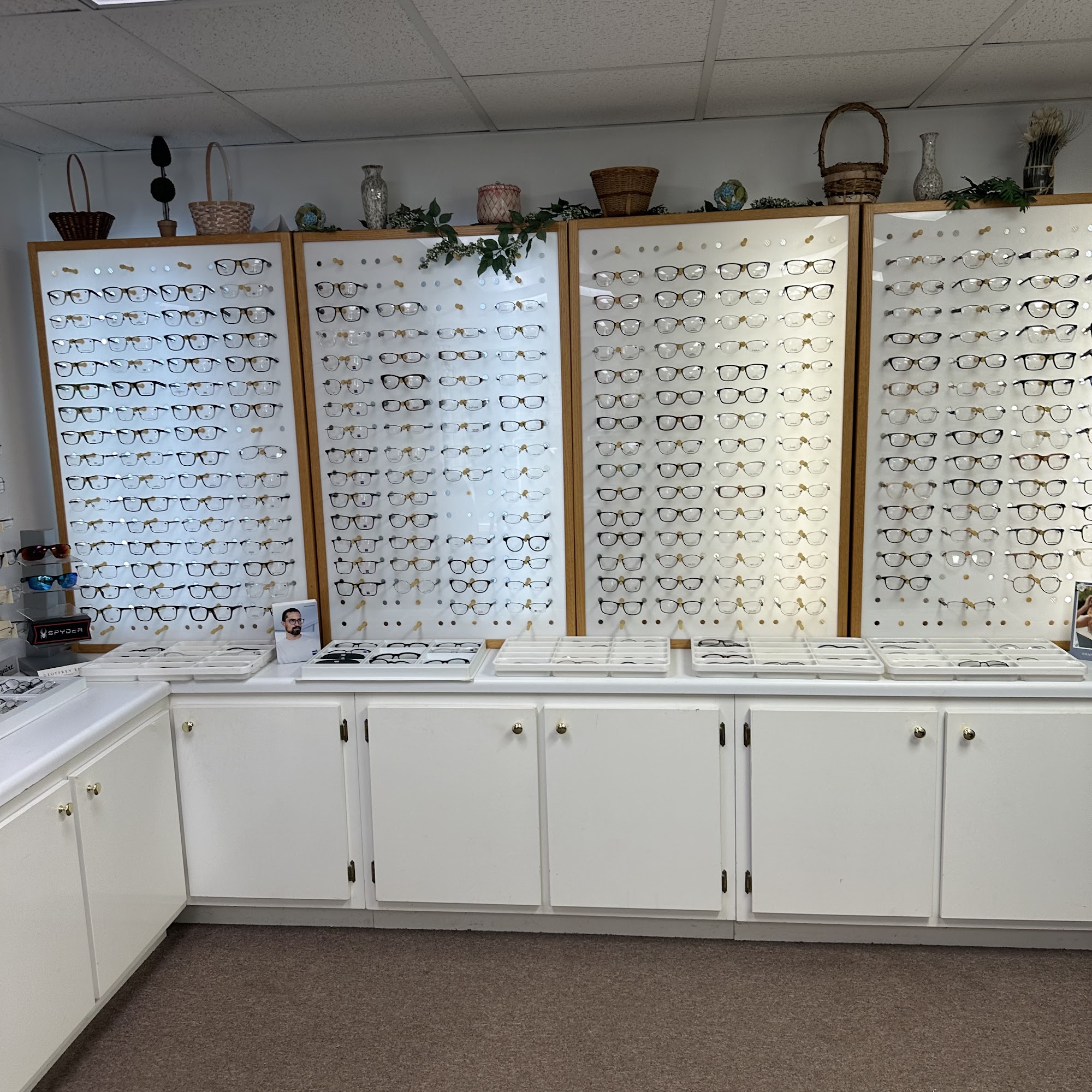 Dr. Phillip M. Guthrie 100 7th St SW B, Cullman Alabama 35055