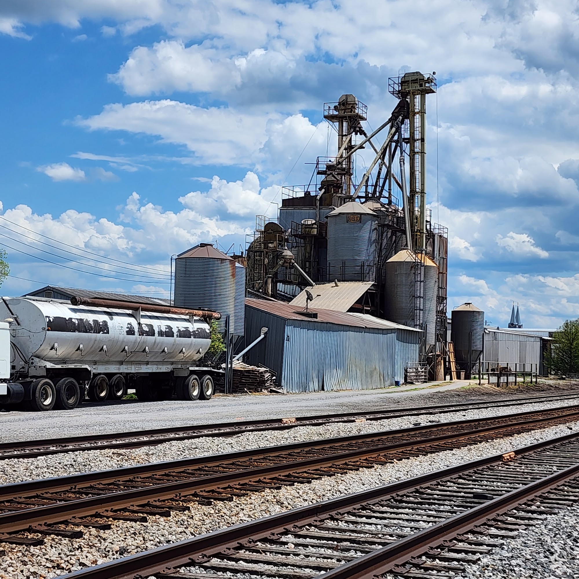 J & R Feed Services Inc Cullman